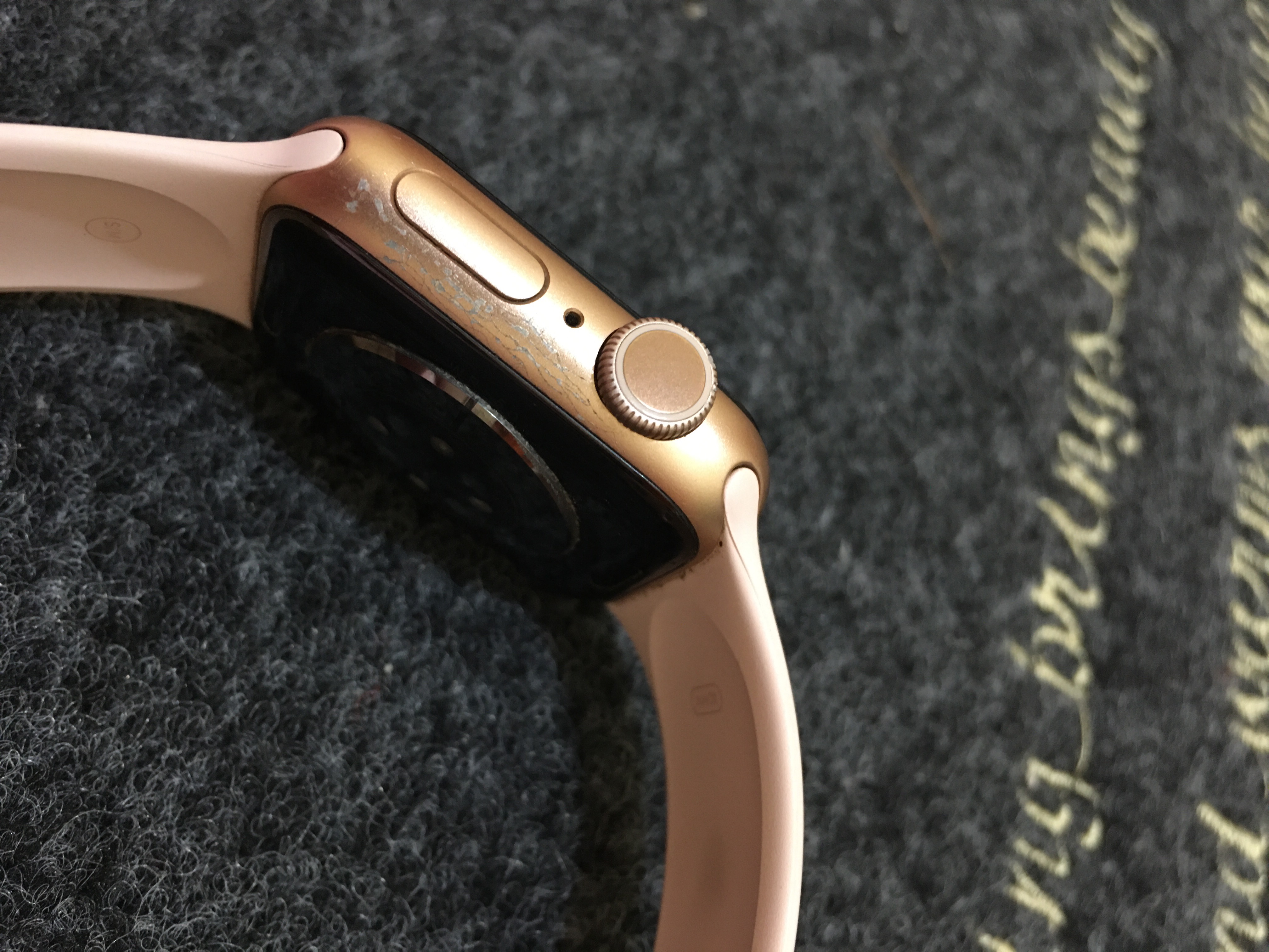 Users discover stainless steel Apple Watch scratches easily, the
