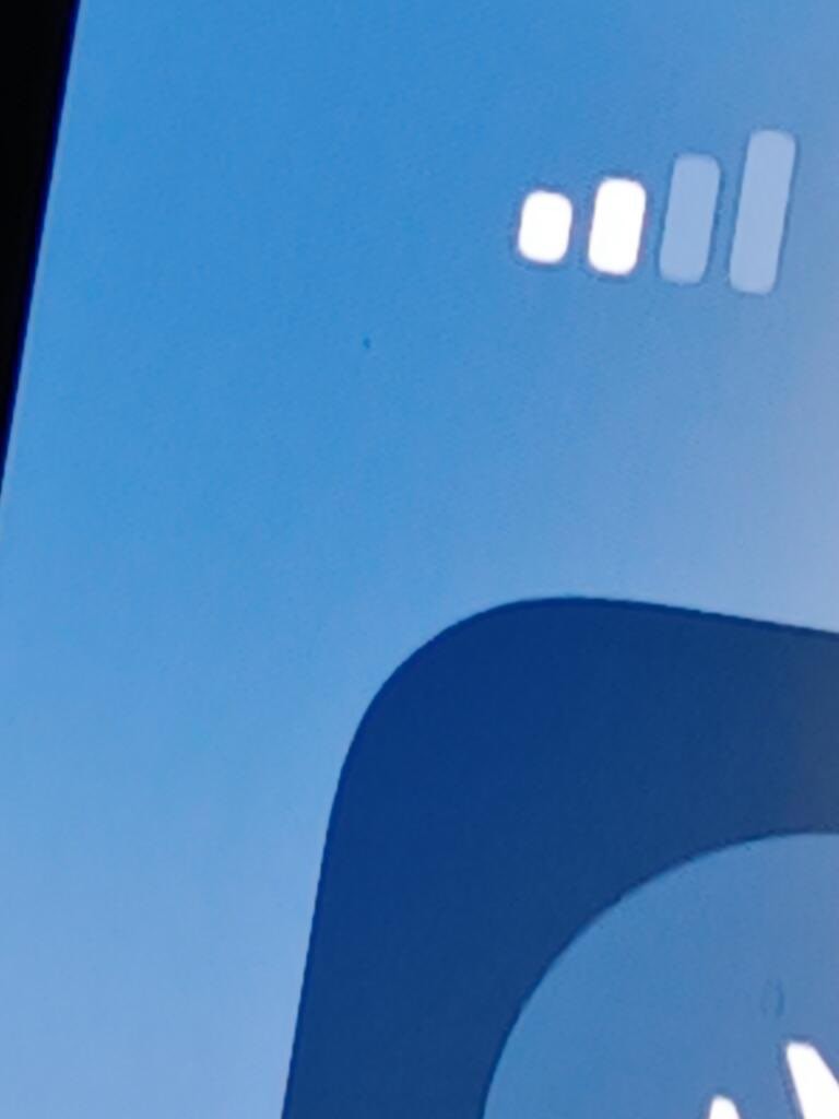 Small Dots on Iphone Screen Apple Community