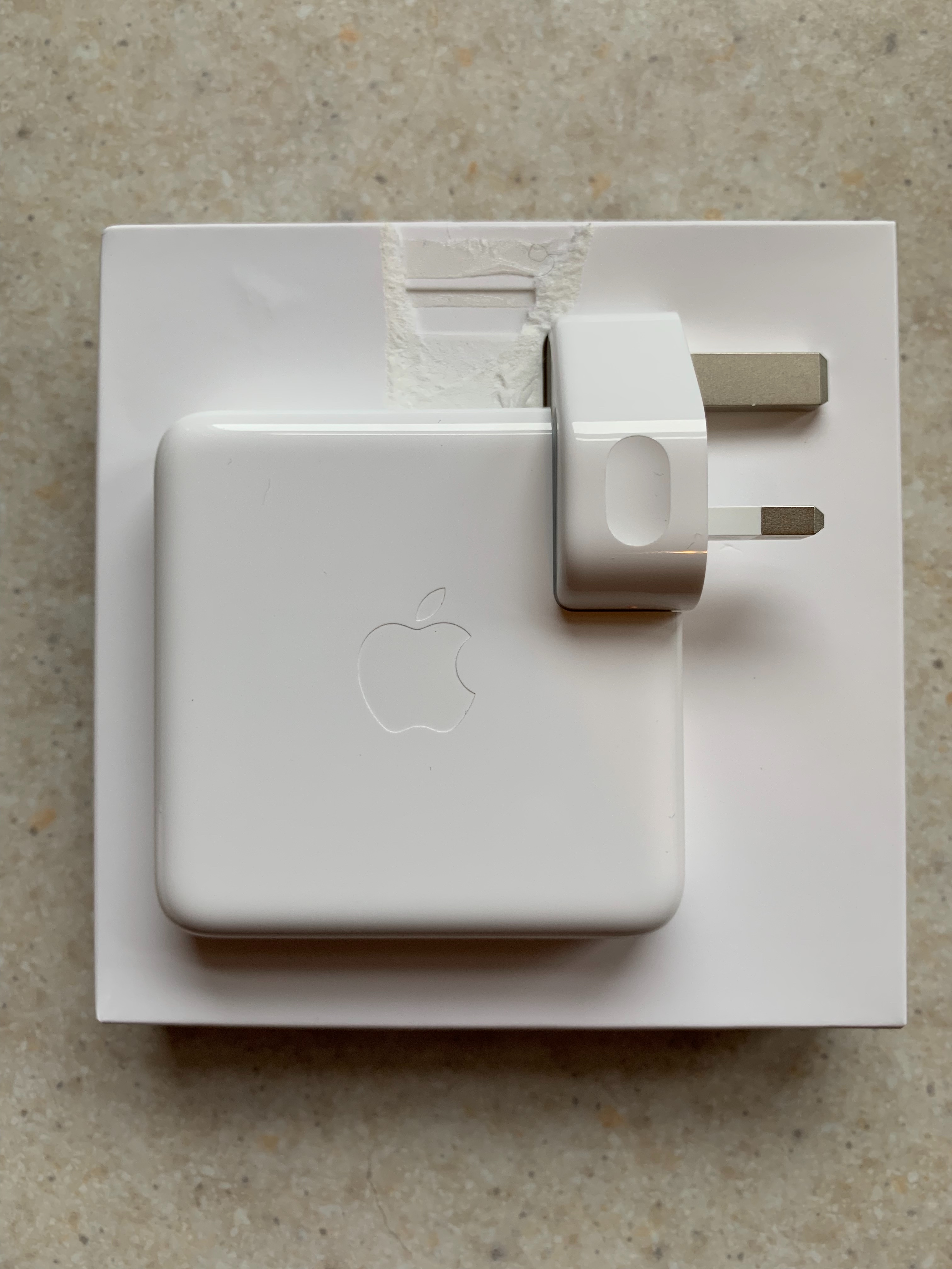 Apple 61W USB-C Power Adapter & Cable… - Apple Community