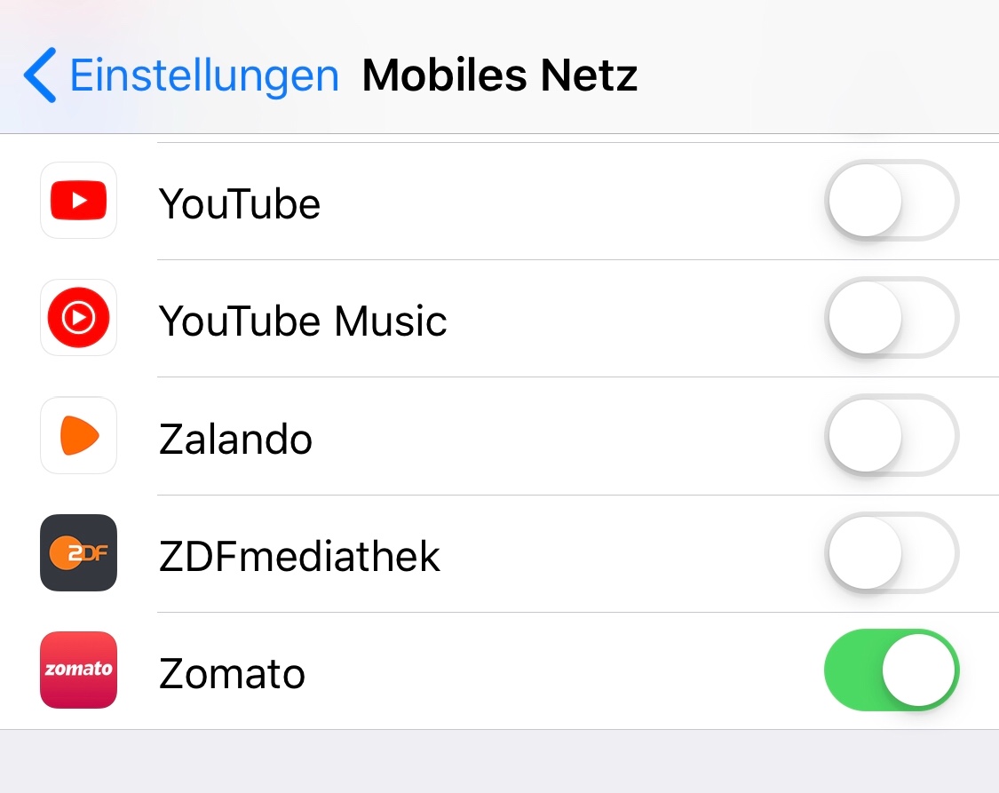 mobile data toggle keeps turning off - iO… - Apple Community