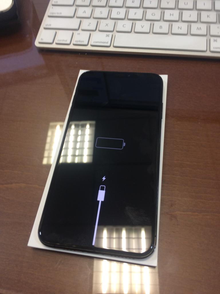 iPhone XS Max black screen of death Apple Community