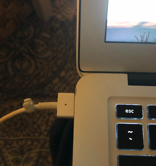 My MacBook Air Charger Light is not turni… - Apple Community