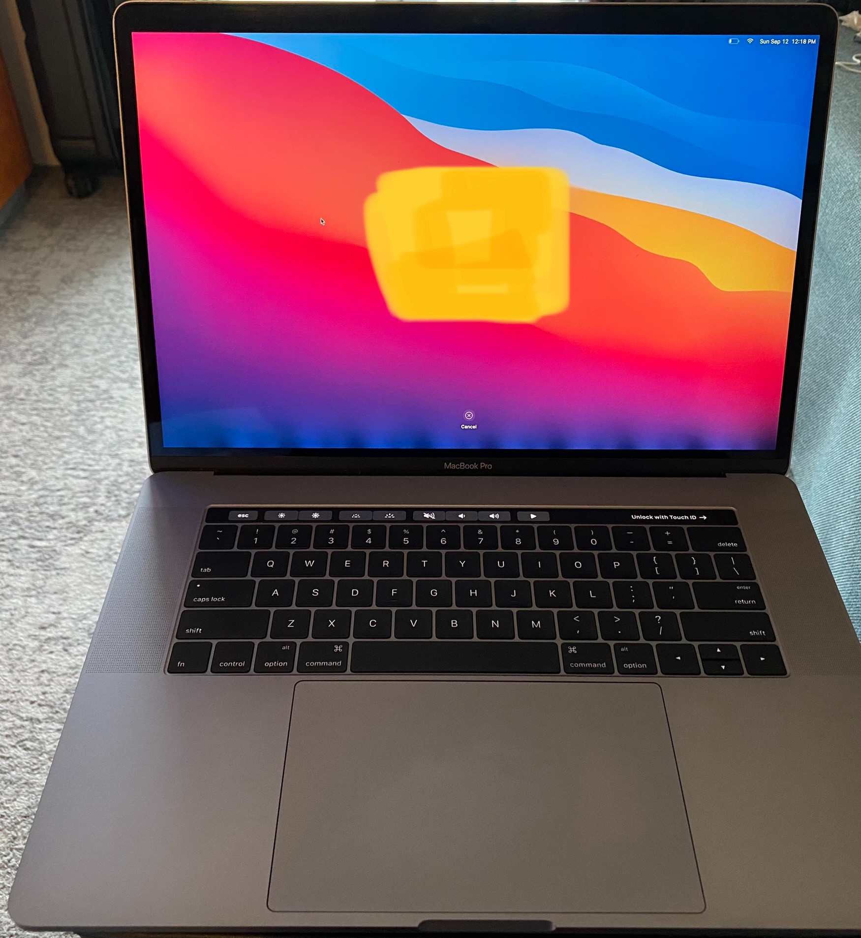 Cracked bezel on 2019 MacBook Pro - Apple Community