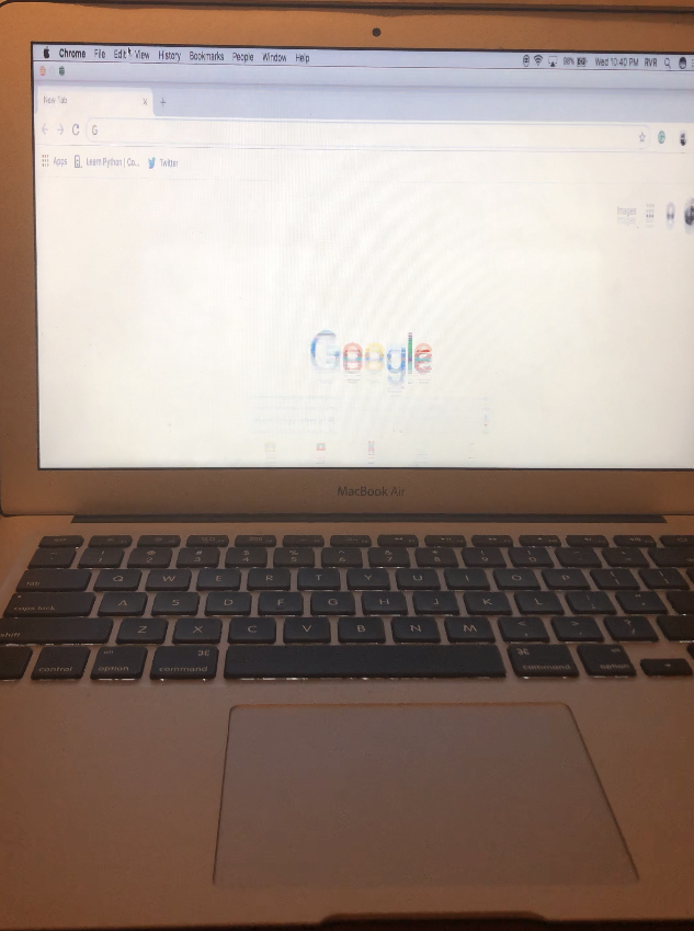 My MacBook Air screen keeps on glitching.… - Apple Community