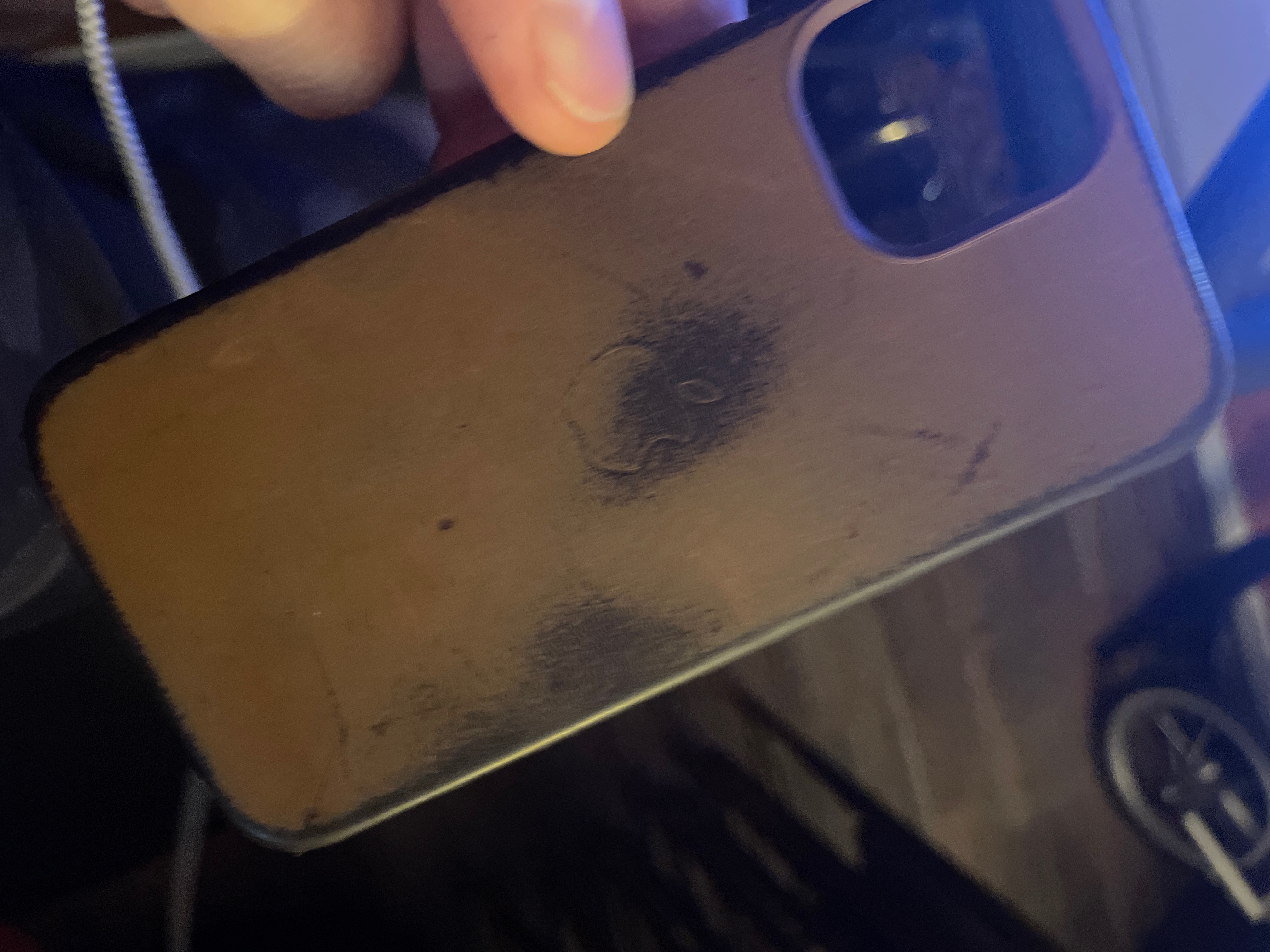 iPhone 14 Pro Max Umber leather case natural patina after 7 months :  r/patinaproud