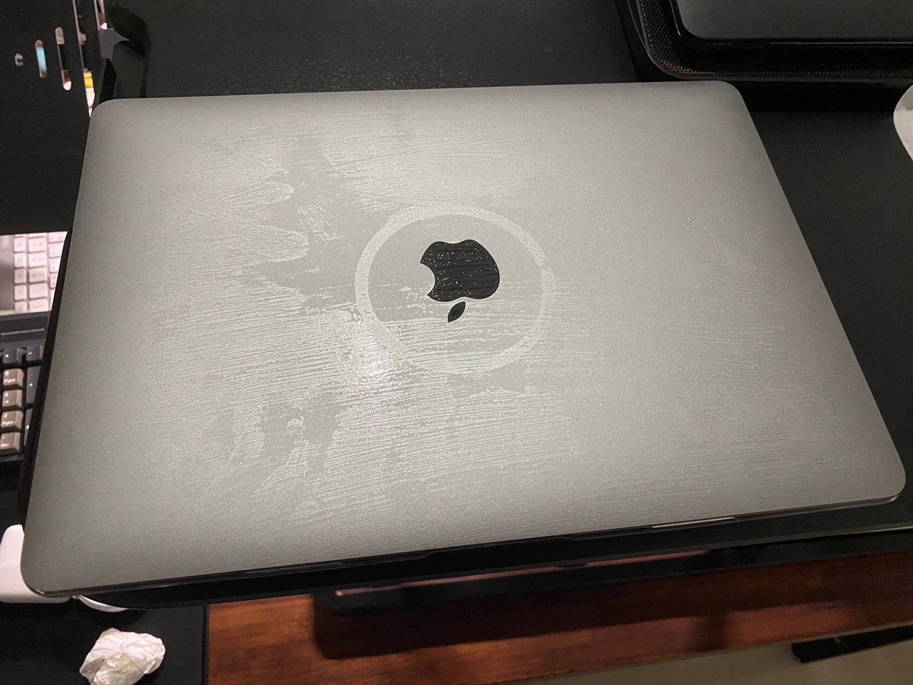 The circle trace around the apple logo on… - Apple Community