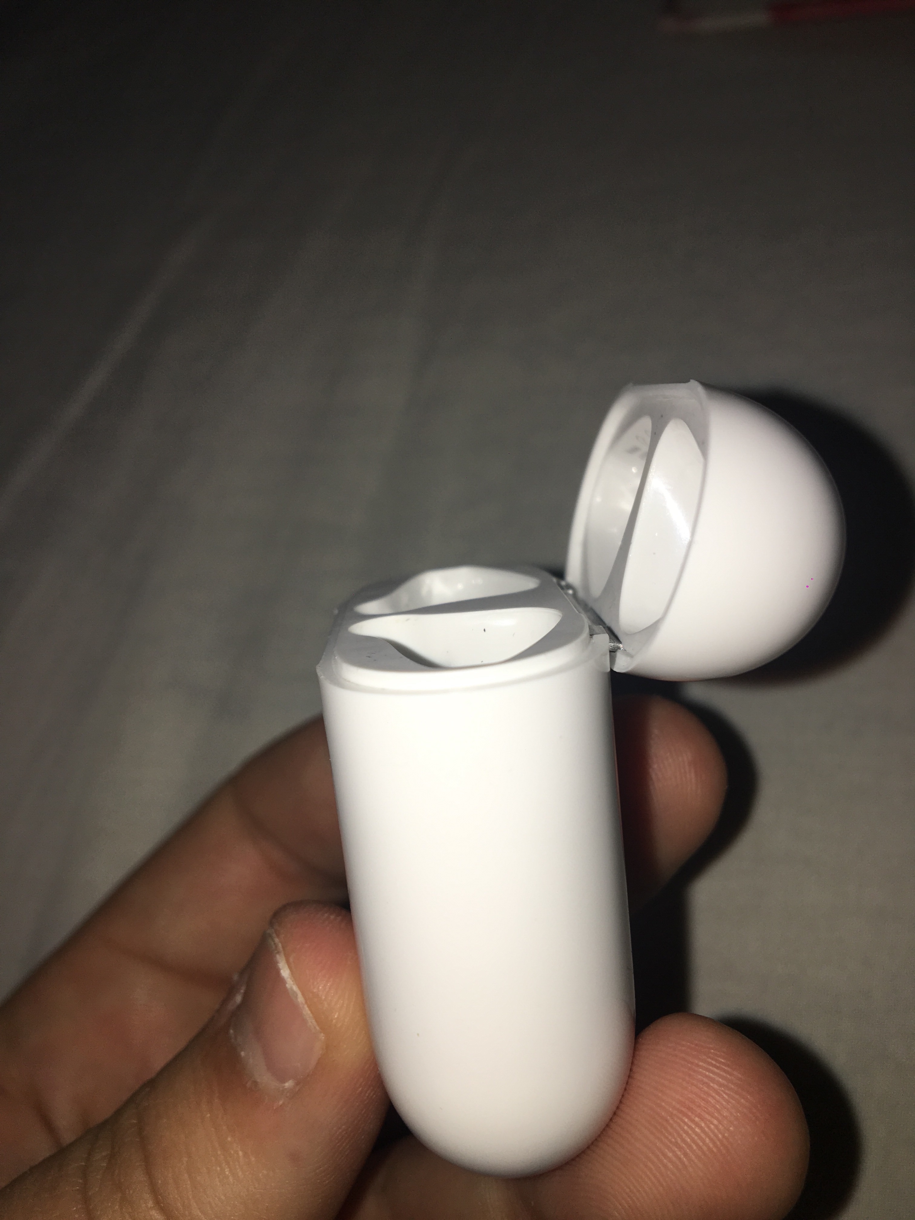 Airpods Charging Case Won T Close Apple Community