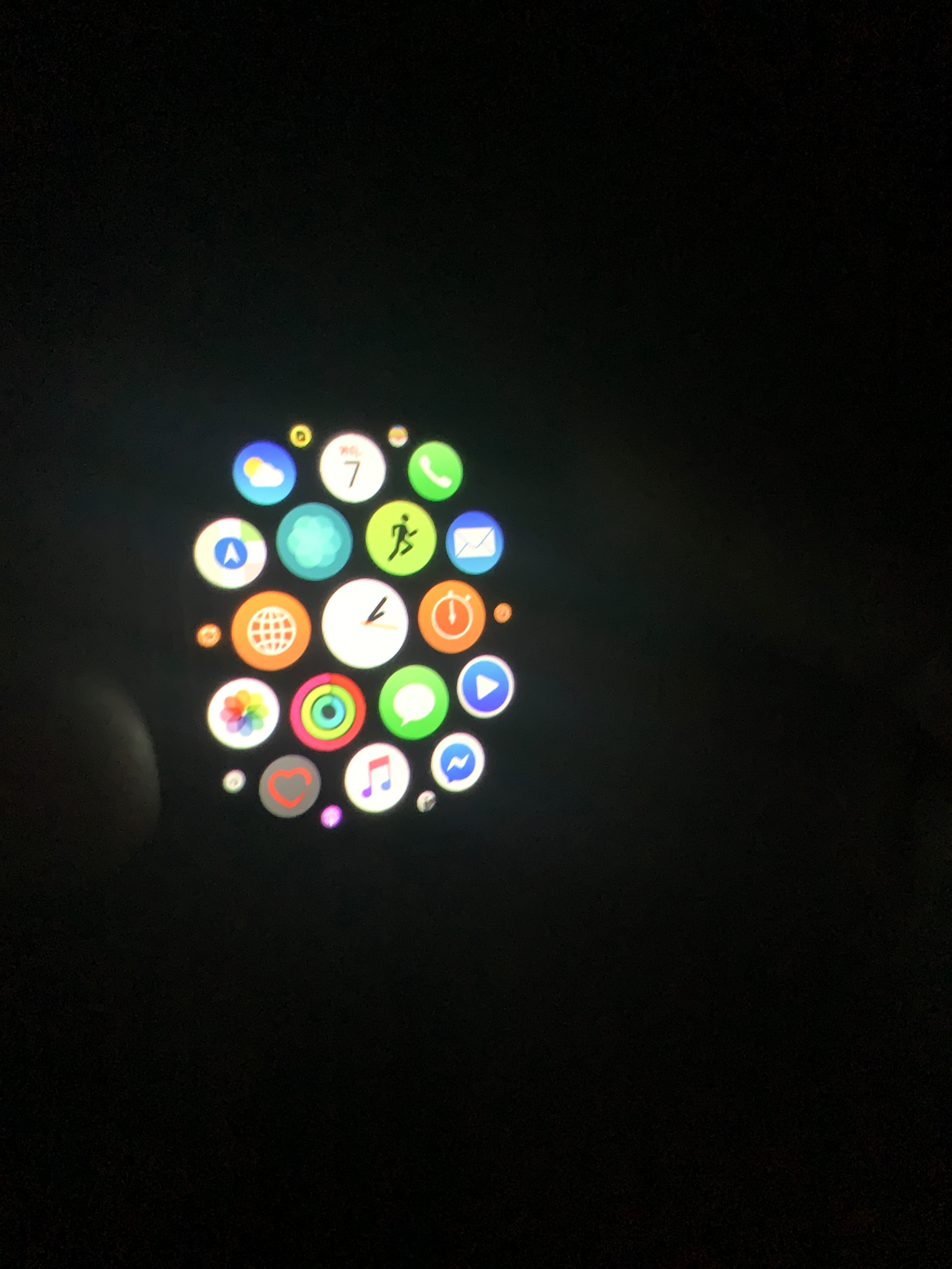 apple-watch-series-9-ultra-2-feature-on-device-siri-double-tap