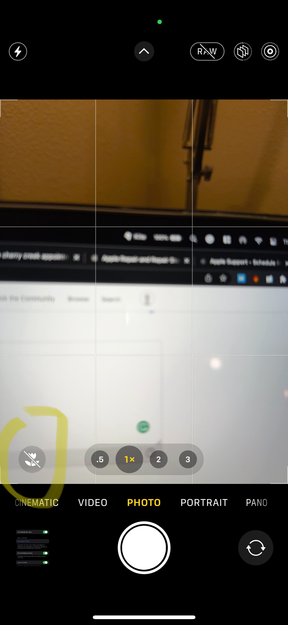 iPhone 14 pro max zooming glitch Apple Community