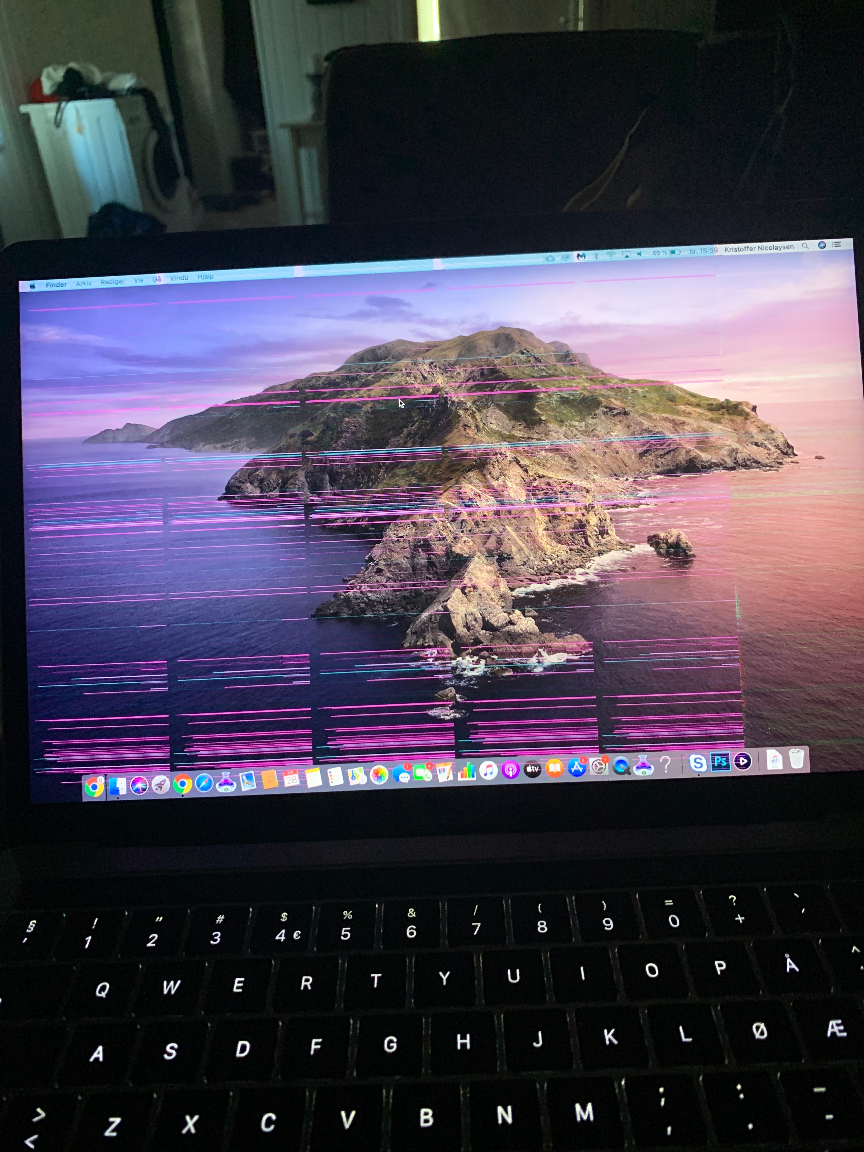 Macbook Pro 2016 Touchbar Screen Flicker Apple Community