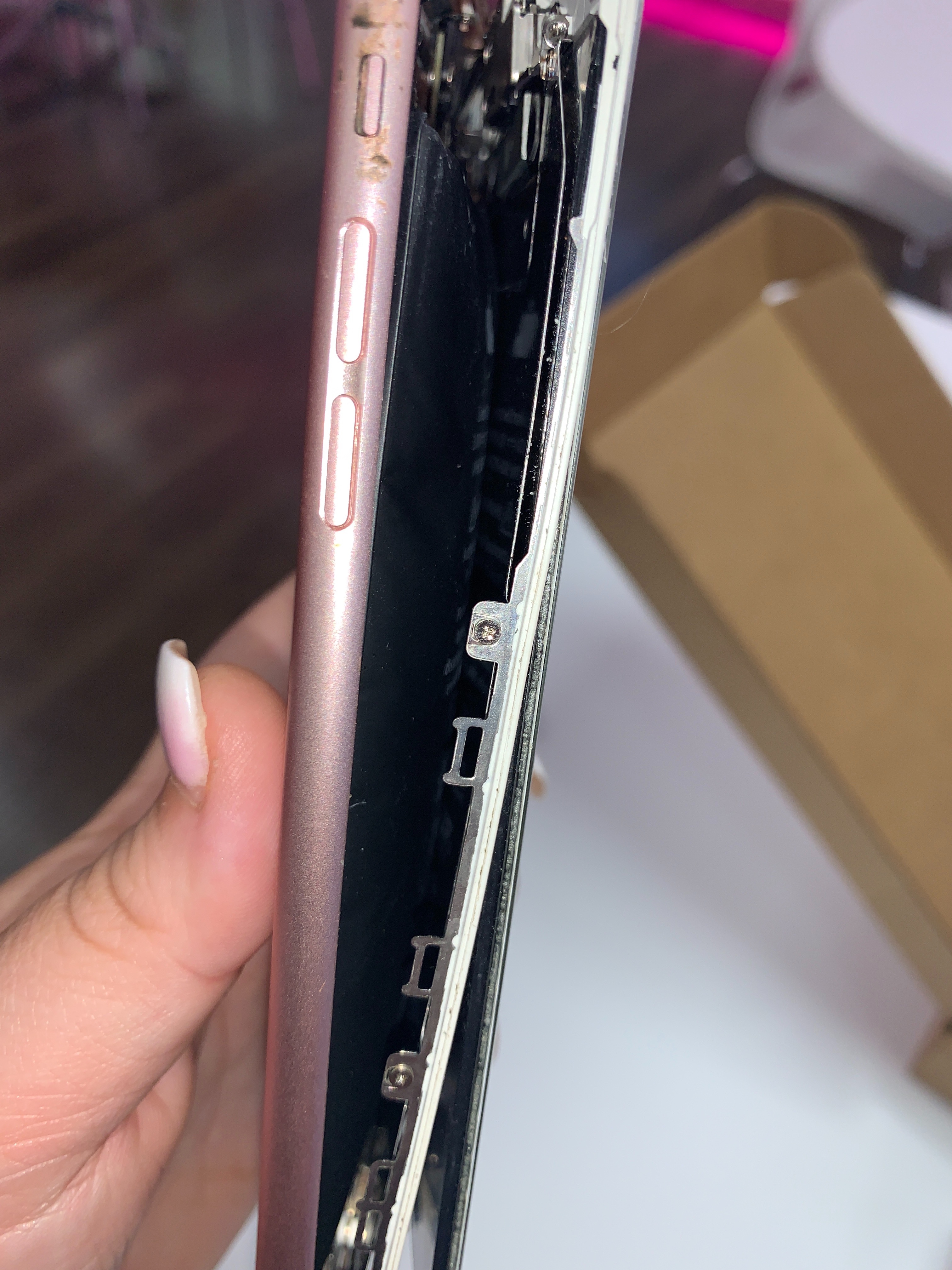 iPhone 6s Plus battery swelled and broke … - Community