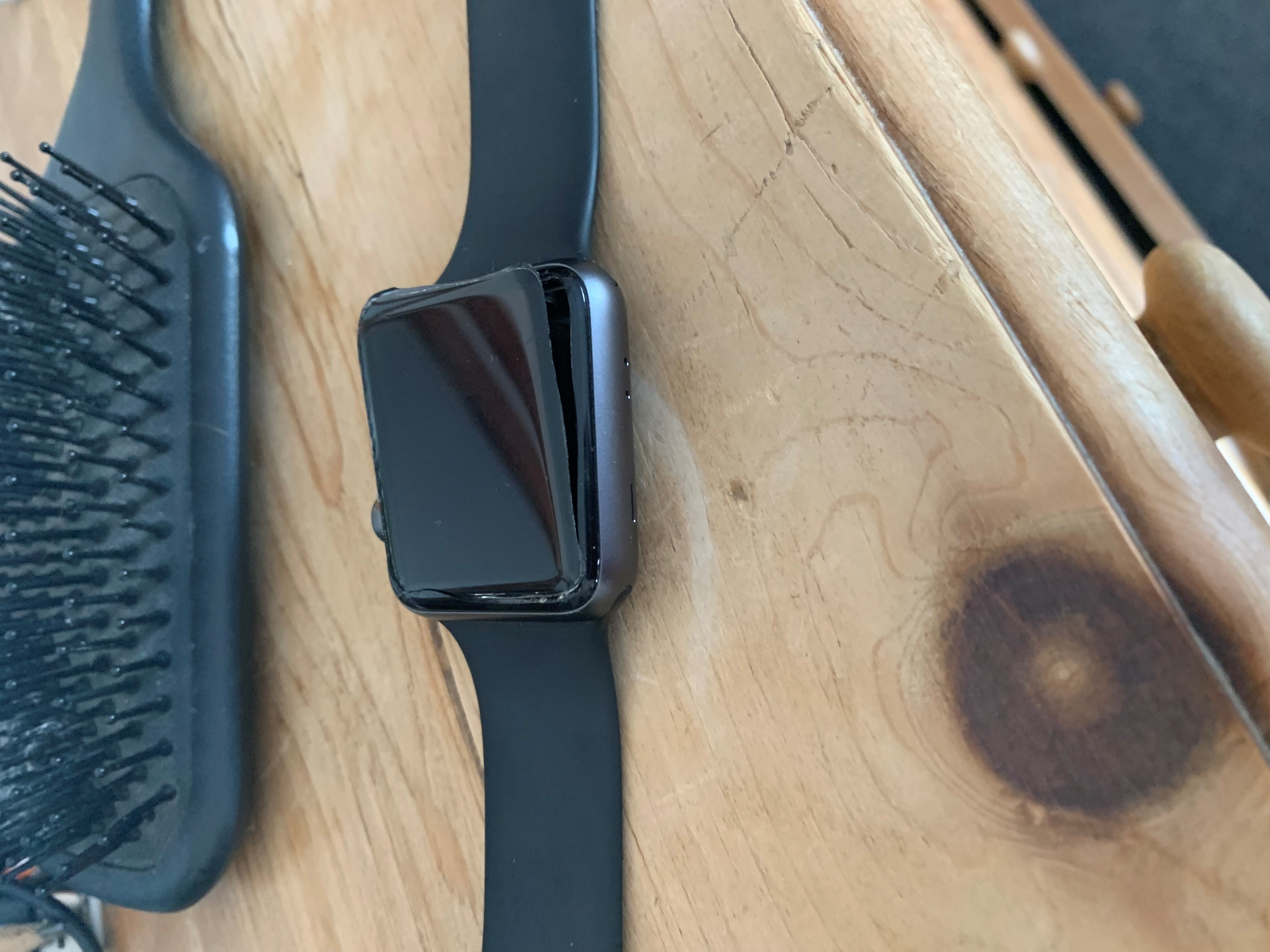 Screen of Apple Watch 3 popped off Apple Community