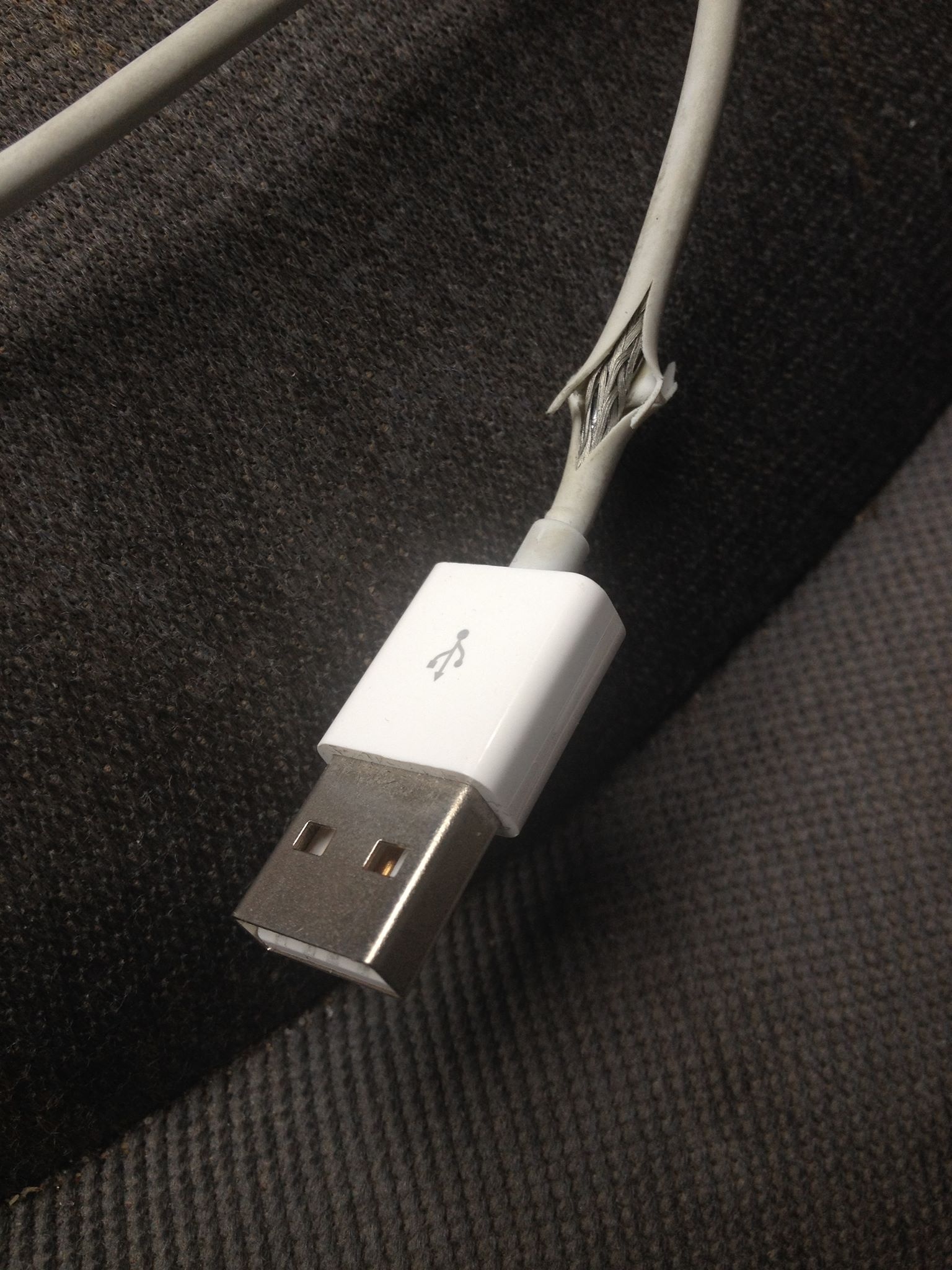 Why is my iPad charger cable fraying on t… Apple Community