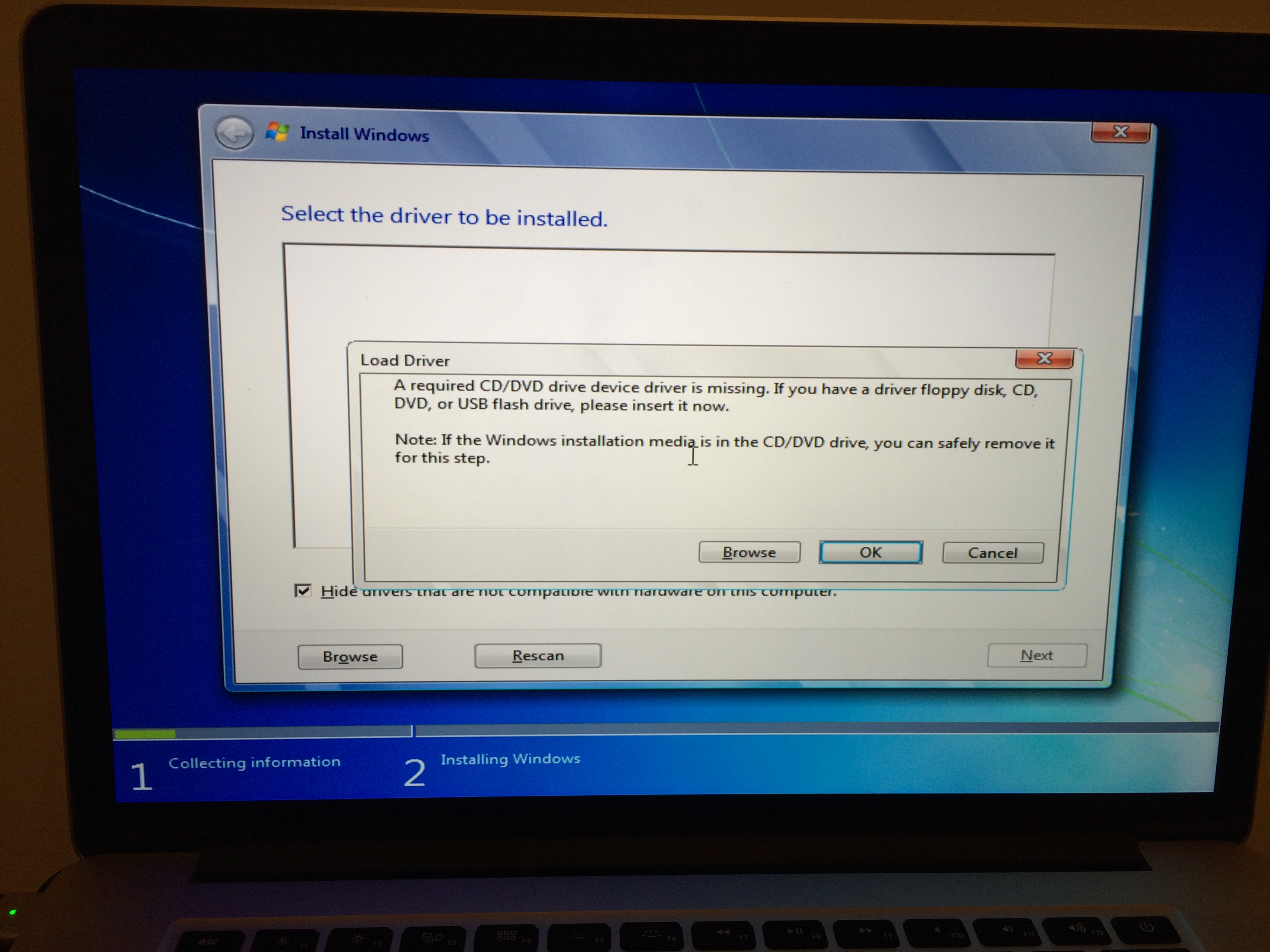 Драйверы принудительно. Ошибка Windows Driver. Windows 7 USB. Windows 7 installer. При установке Bootcamp черный экран.