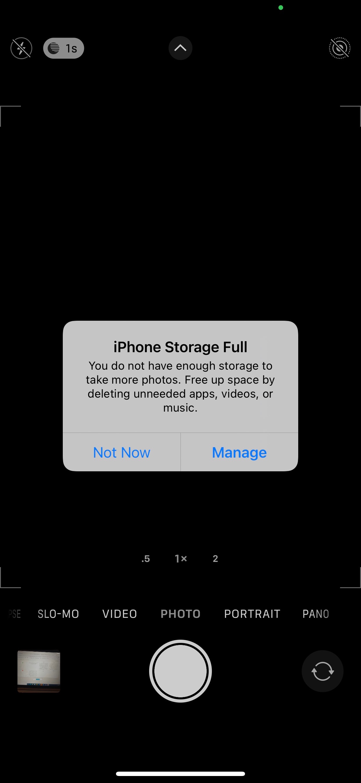 Недостаточно памяти айфон. Почему фото занимают много места на айфоне. Места почти нет iphone. Память айфона заполнена. Память iphone заполнена.