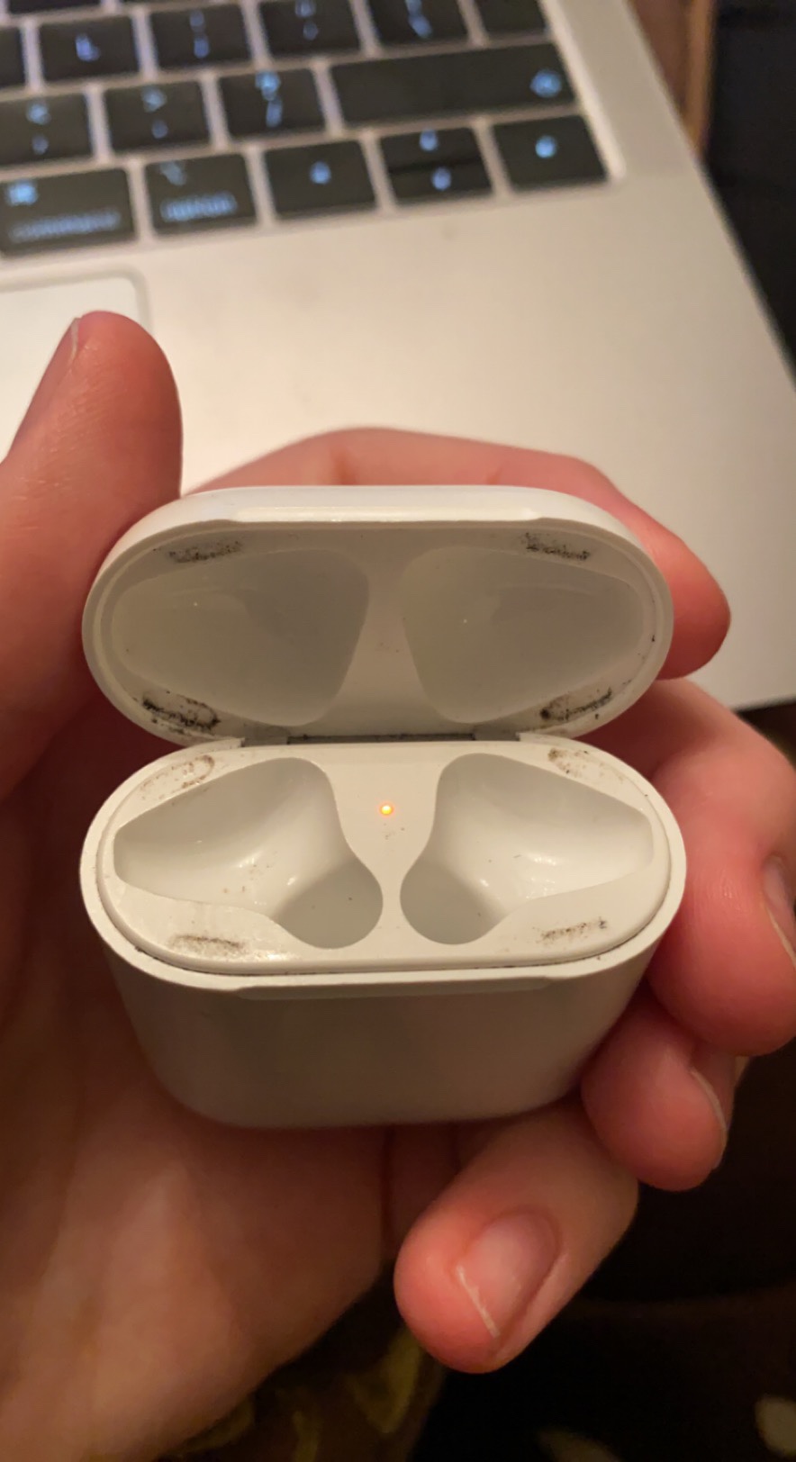 How to Deep Clean AirPods? Ive tried ev… Apple Community