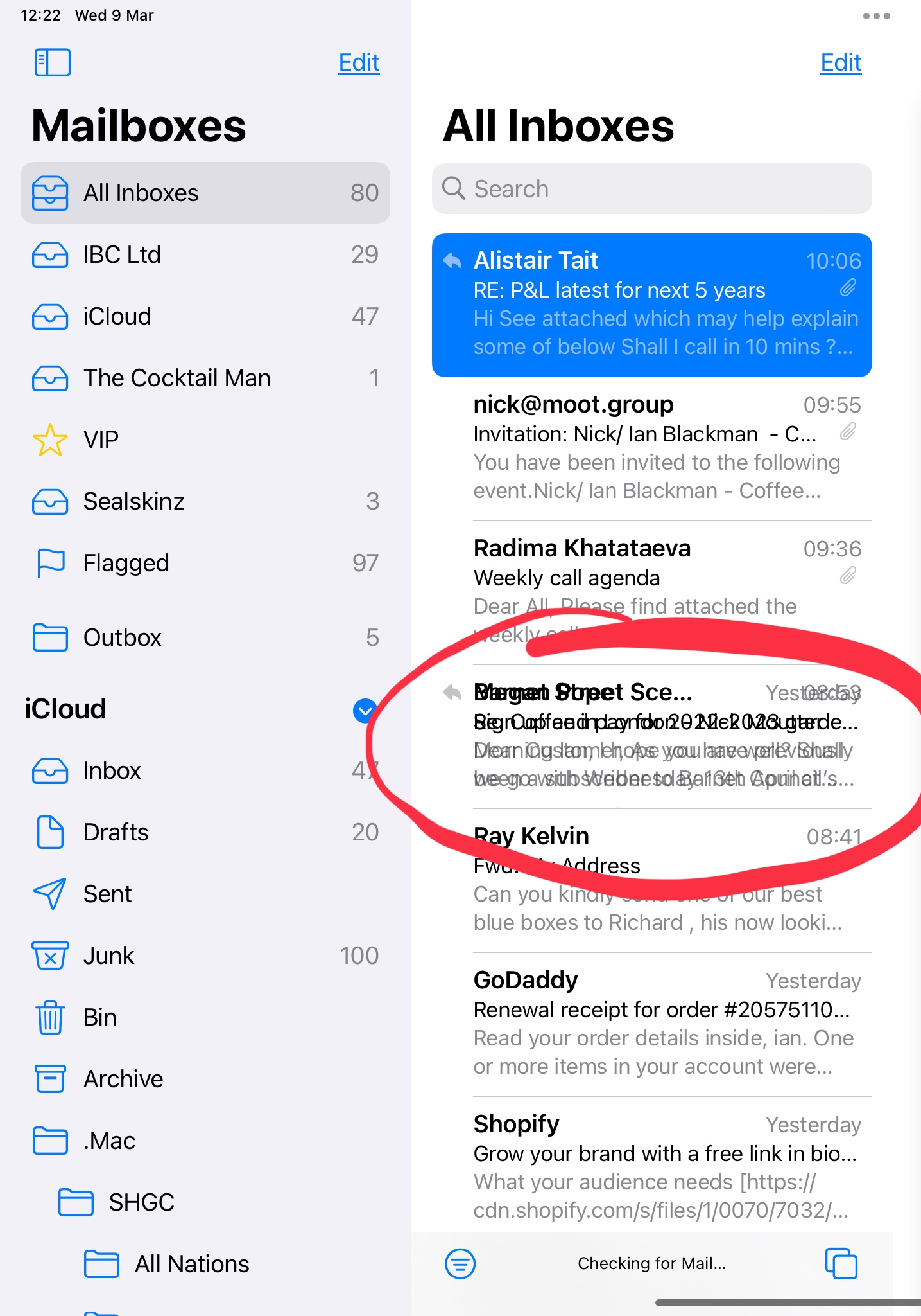 My emails are stacking on top of each oth… - Apple Community