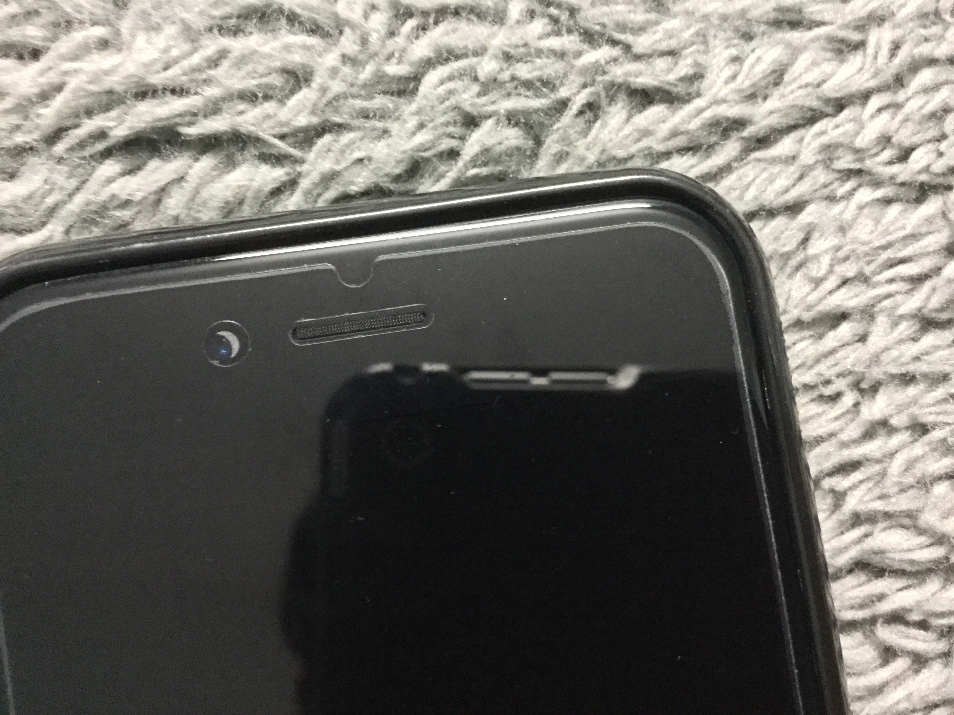 IPhone 6 front camera have a gray crescen… Apple Community