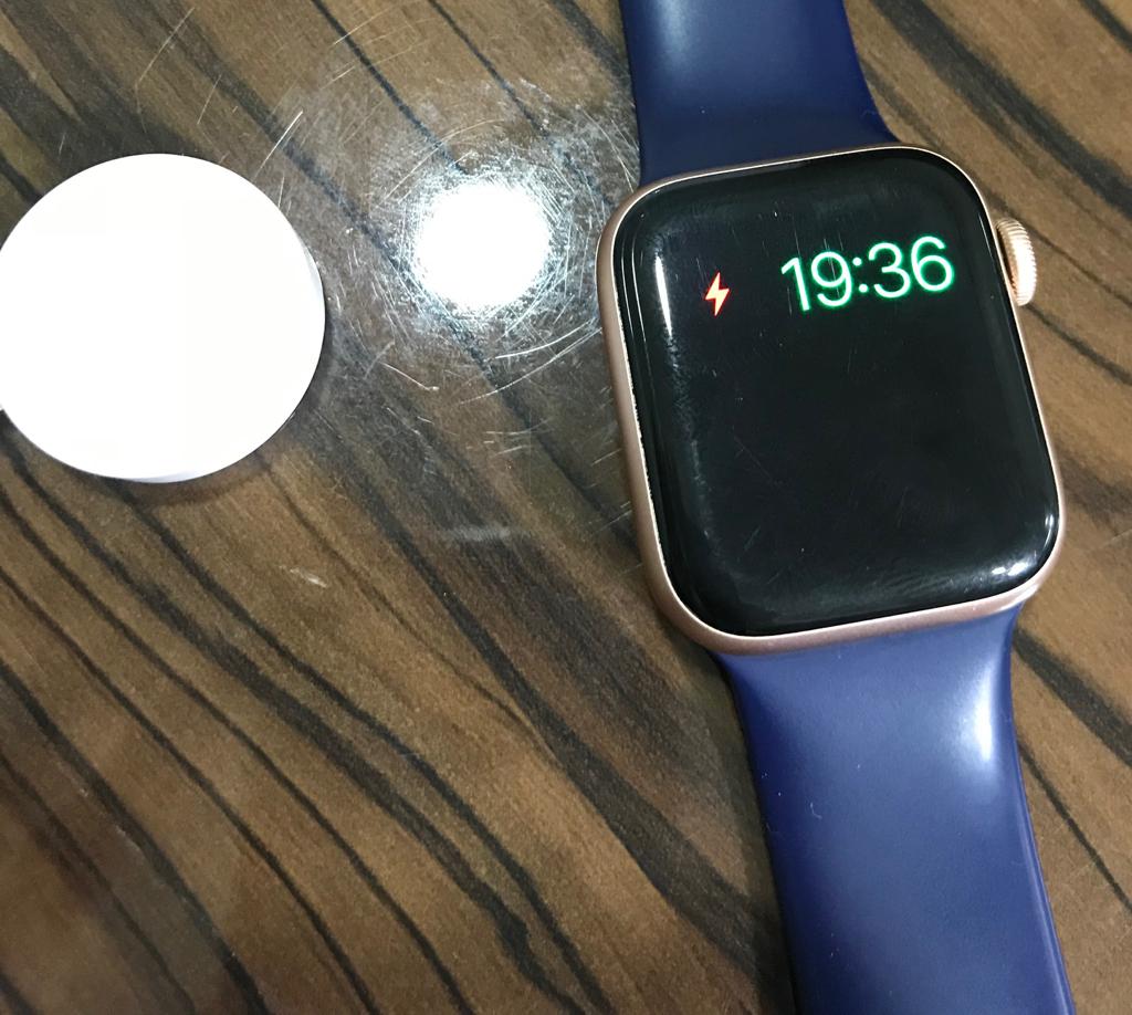 My Apple Watch 4 Doesn t Charge I Use Th Apple Community