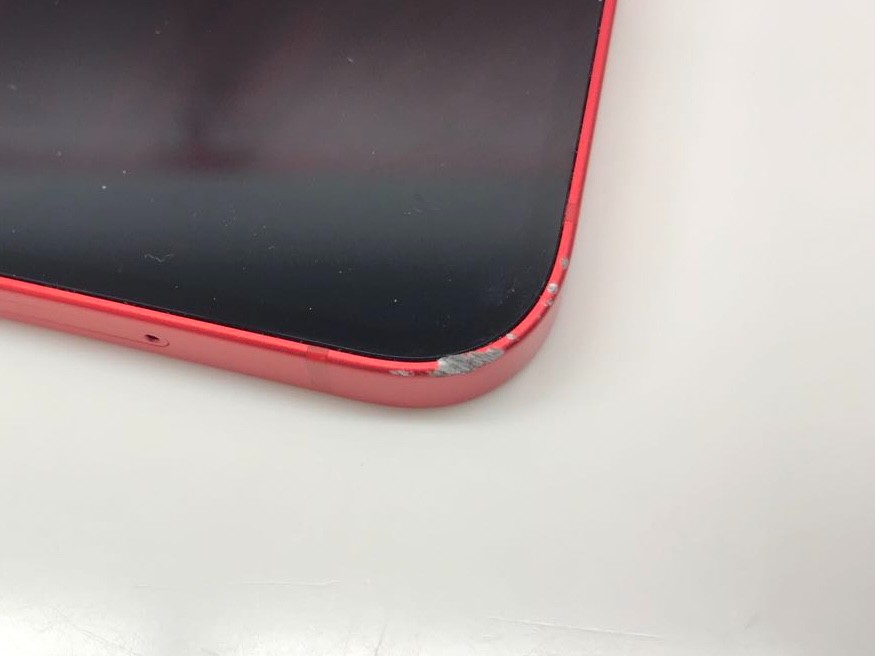 Can Apple fix scratches on iPhone?