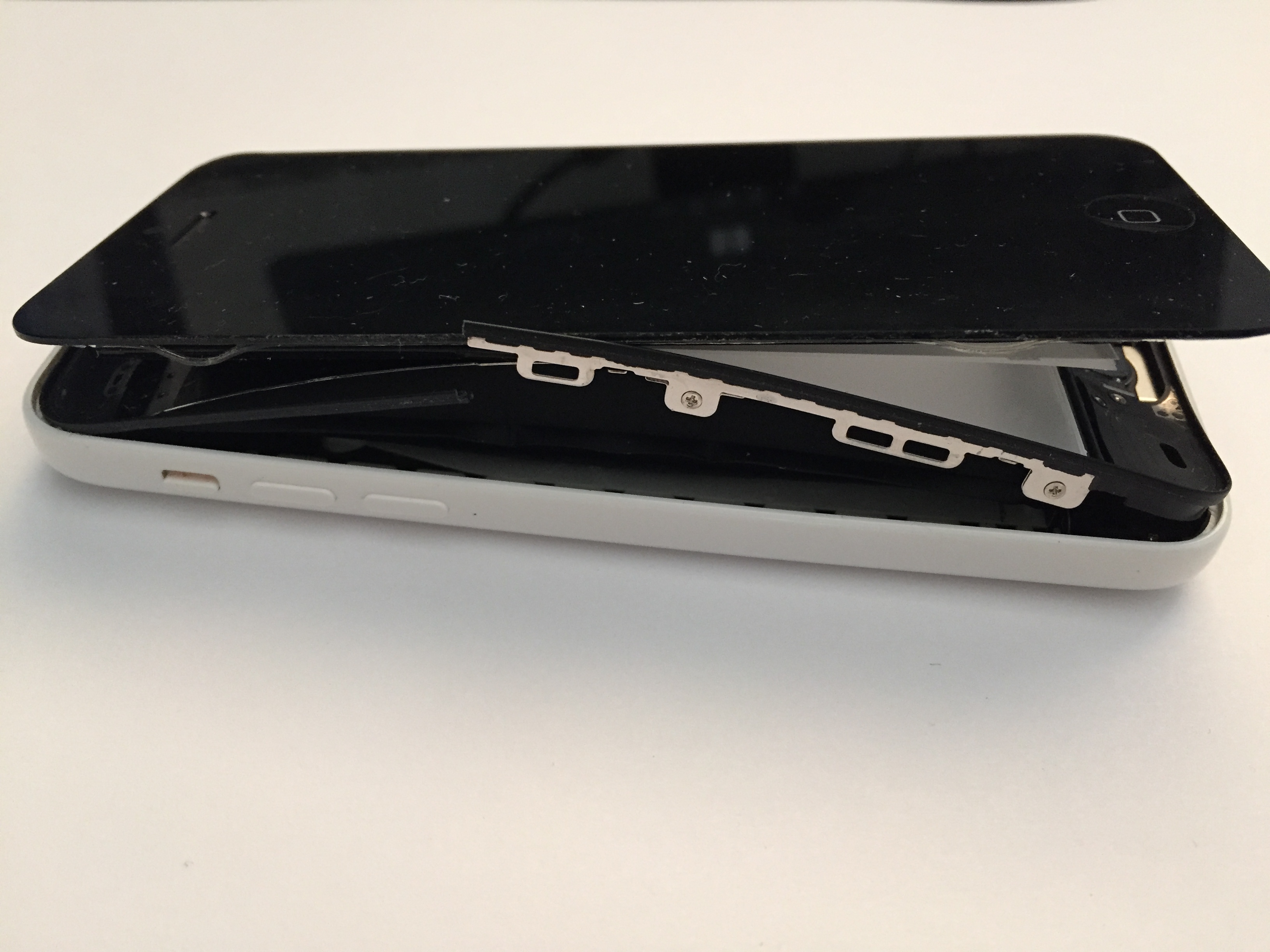 My iPhone 5c has exploded Apple Community