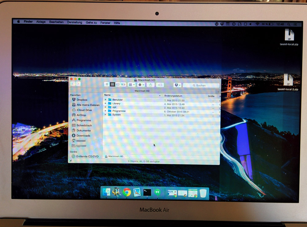 Vertical lines on MacBook Air display - Apple Community