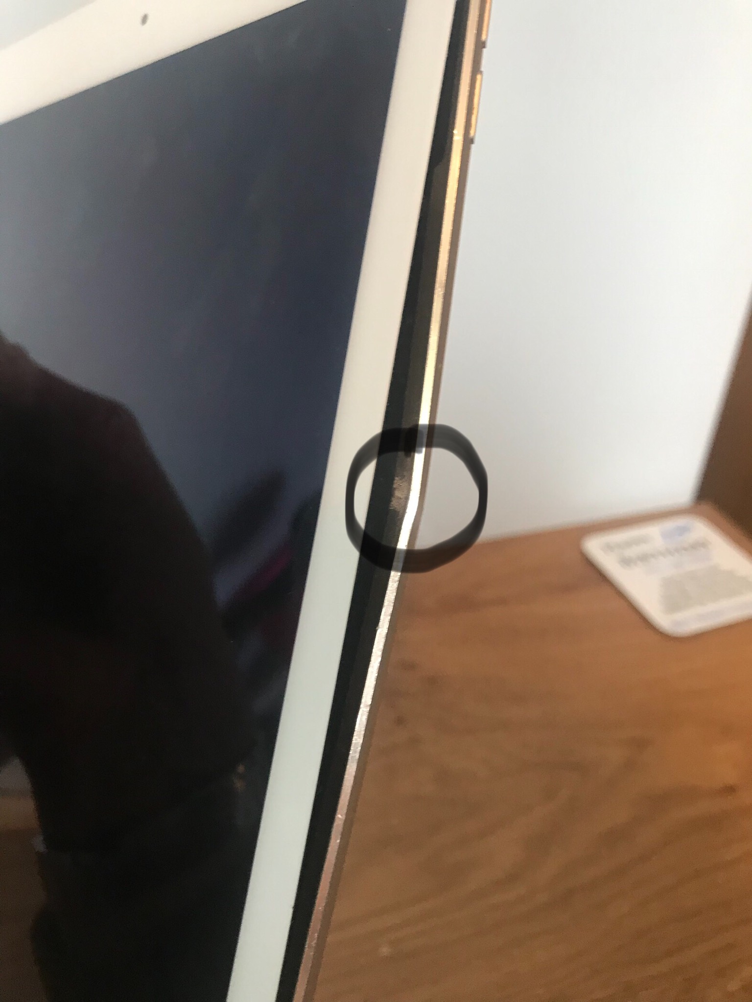 Ipad Bent And Screen Popped Out On Its Own Apple Community