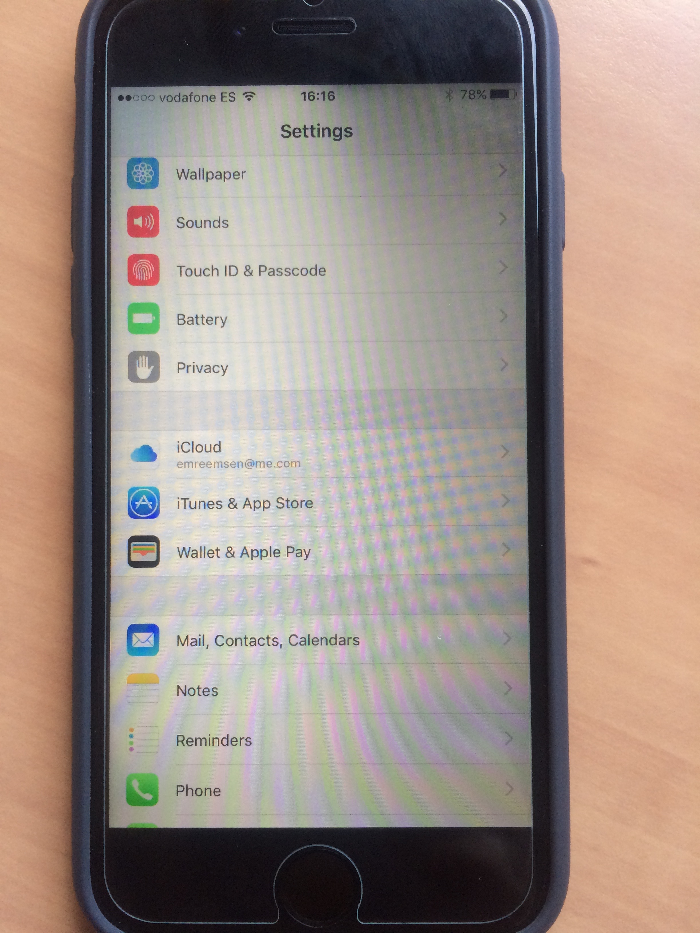 iPhone 6s Half of the screen goes dark an… Apple Community