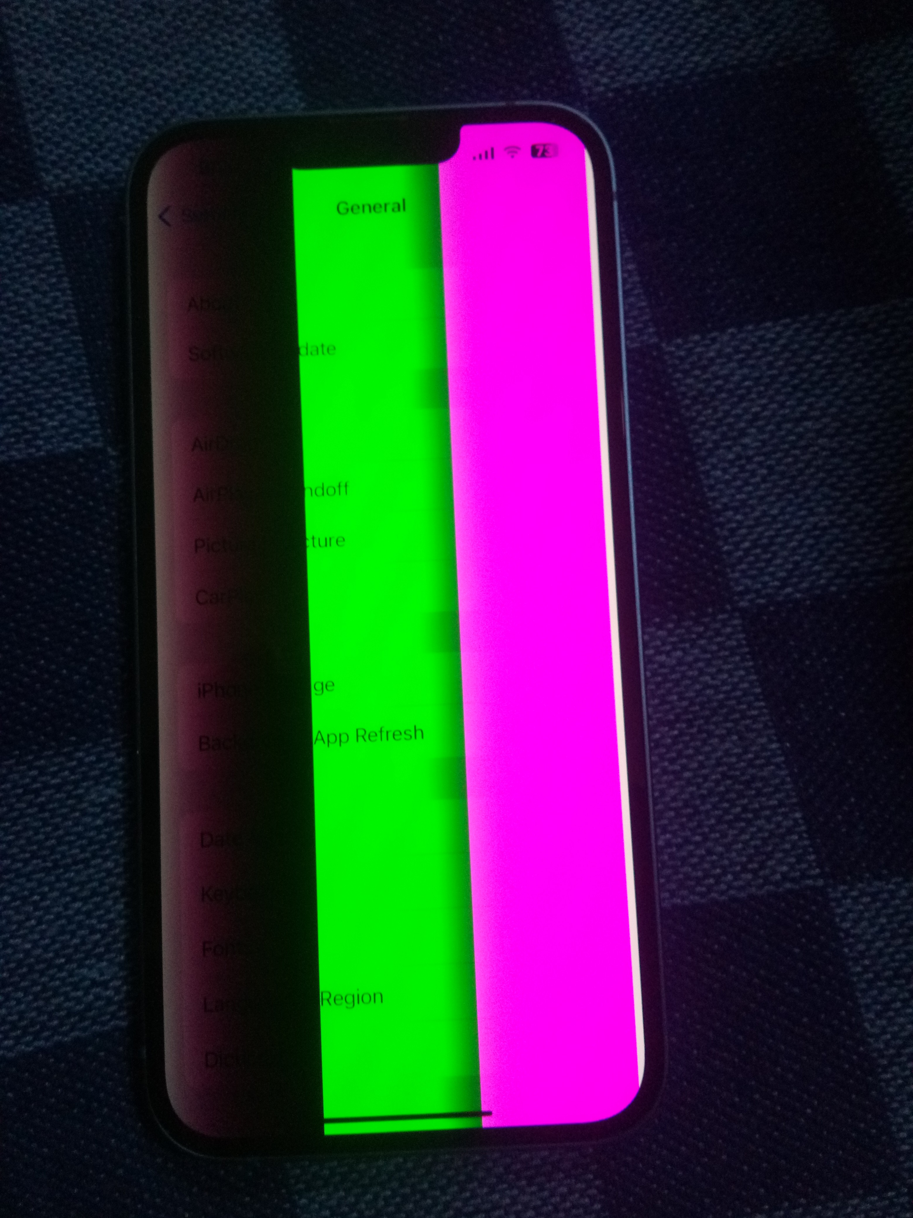 My IPhone Screen Turns Green And Pink All Apple Community