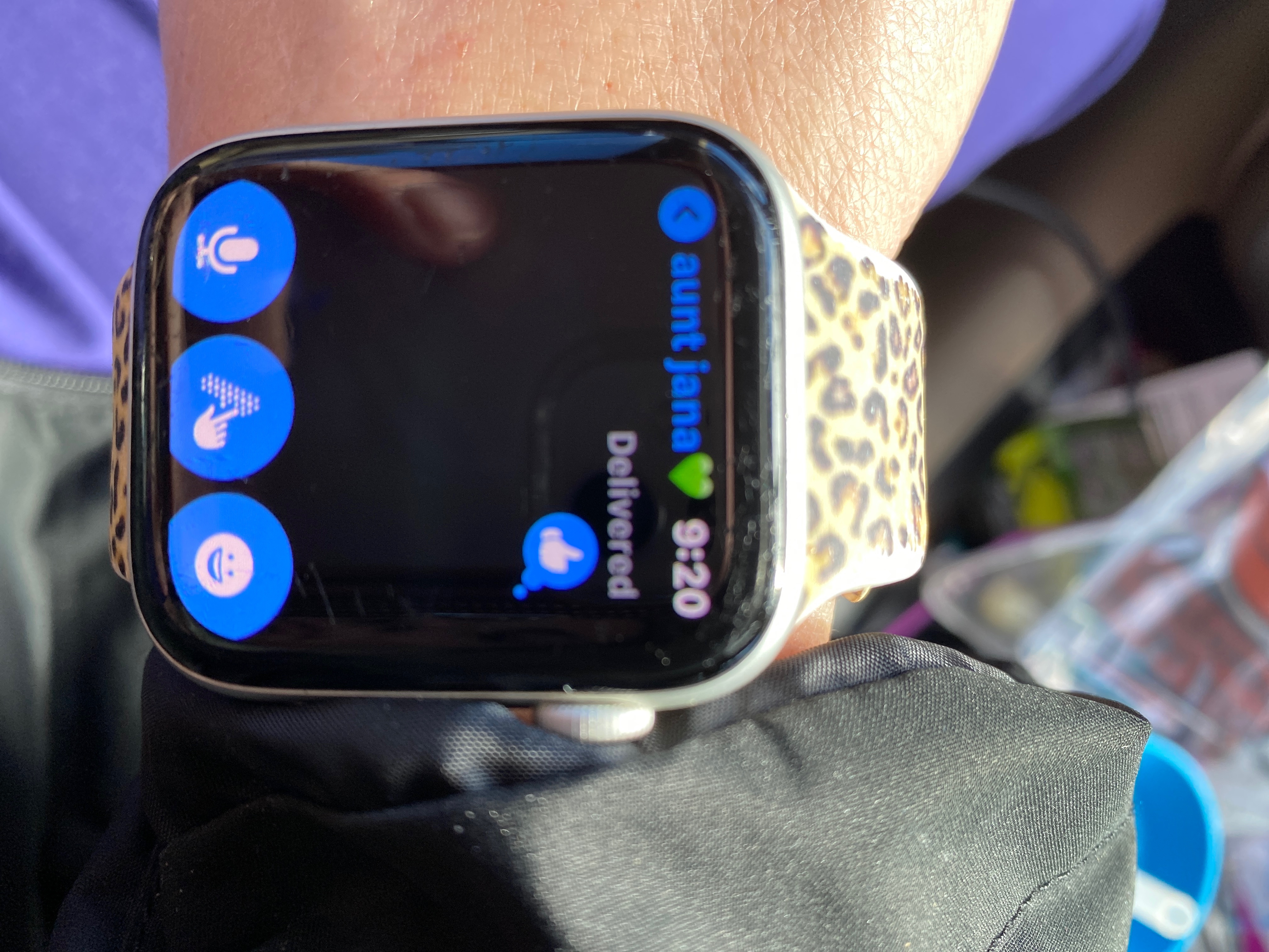 Apple watch series 4 imessage hotsell