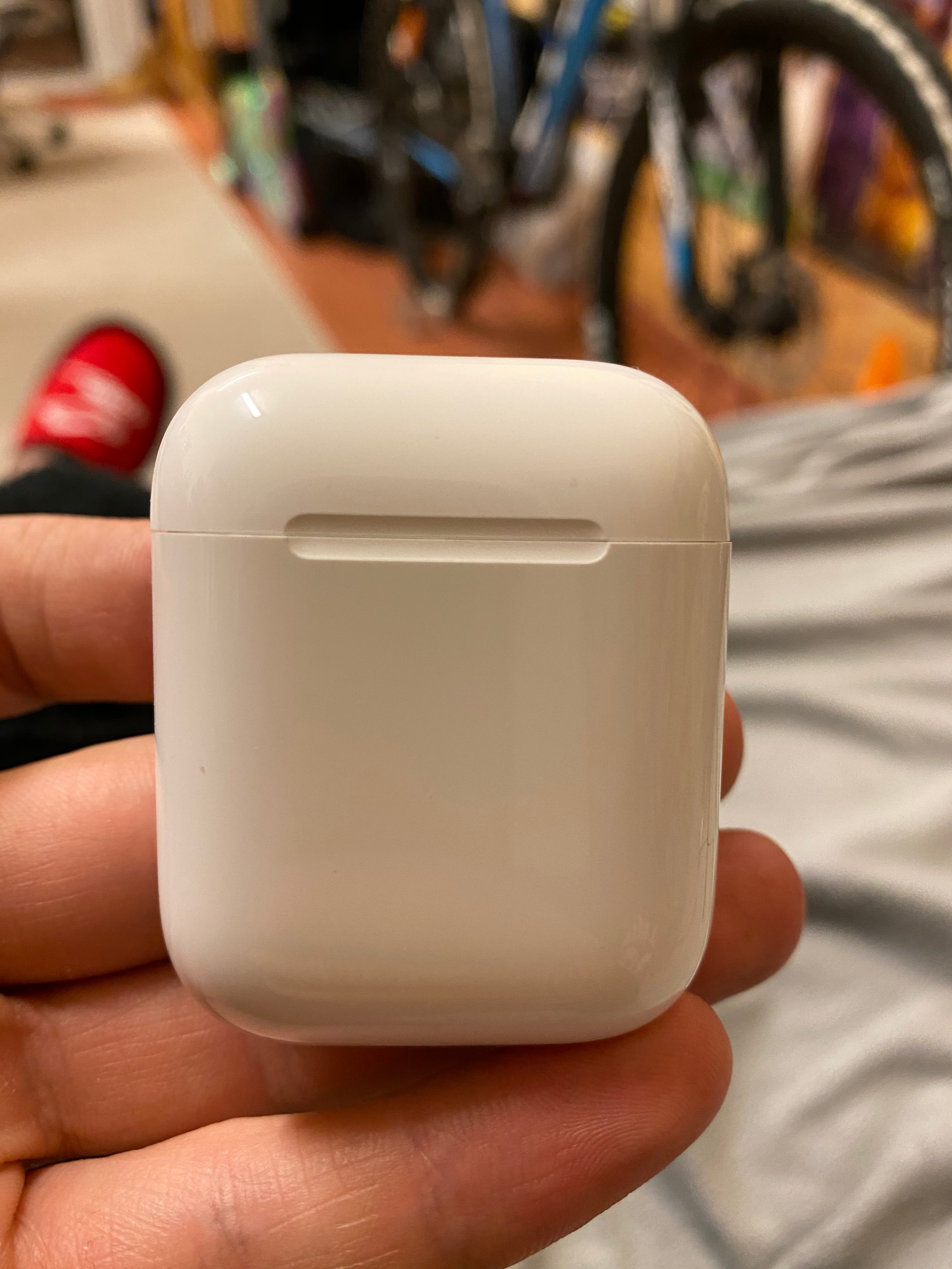 Airpod case - Apple Community