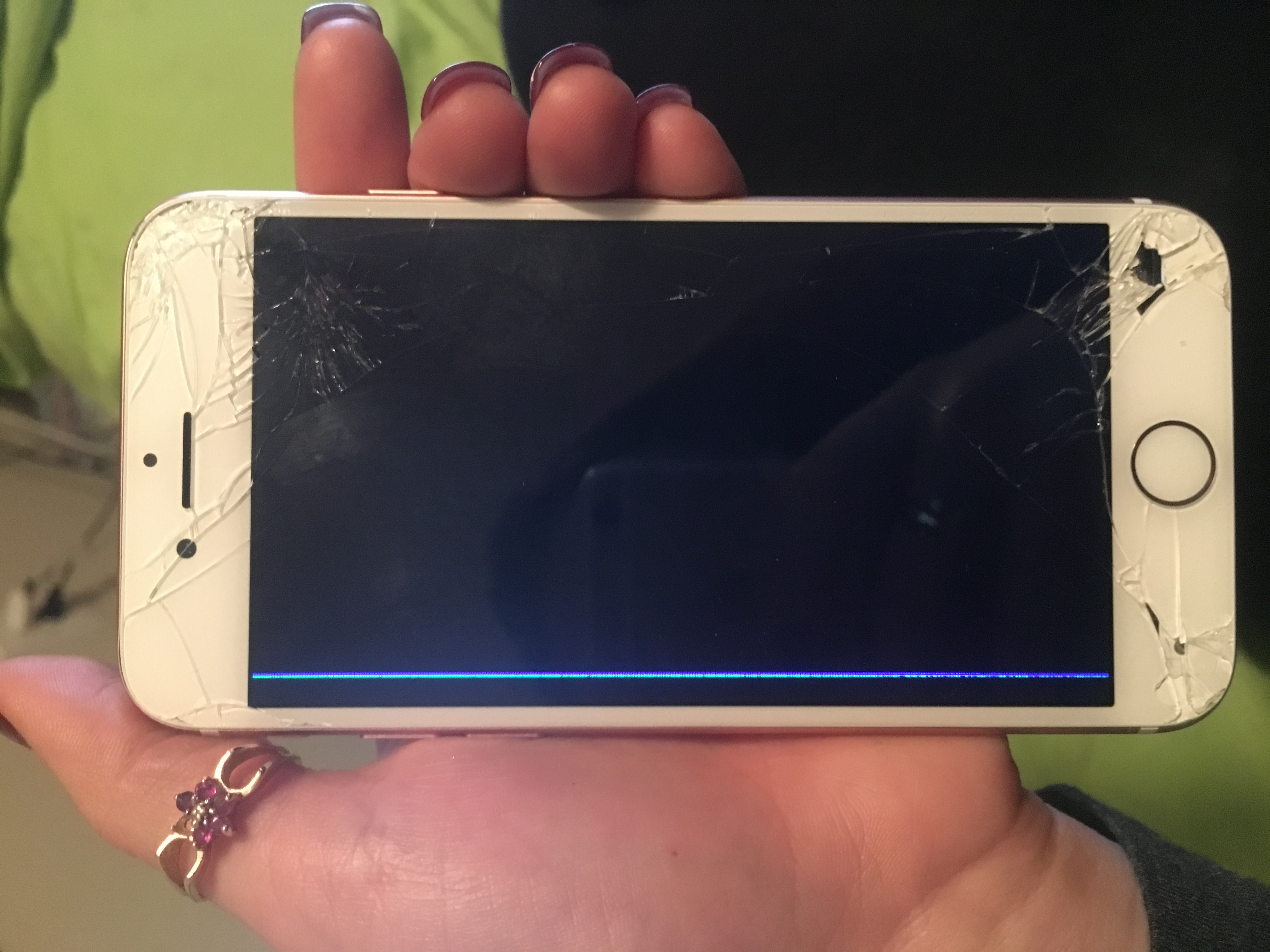 My Iphone 7 Screen Broke And Went Black Apple Community