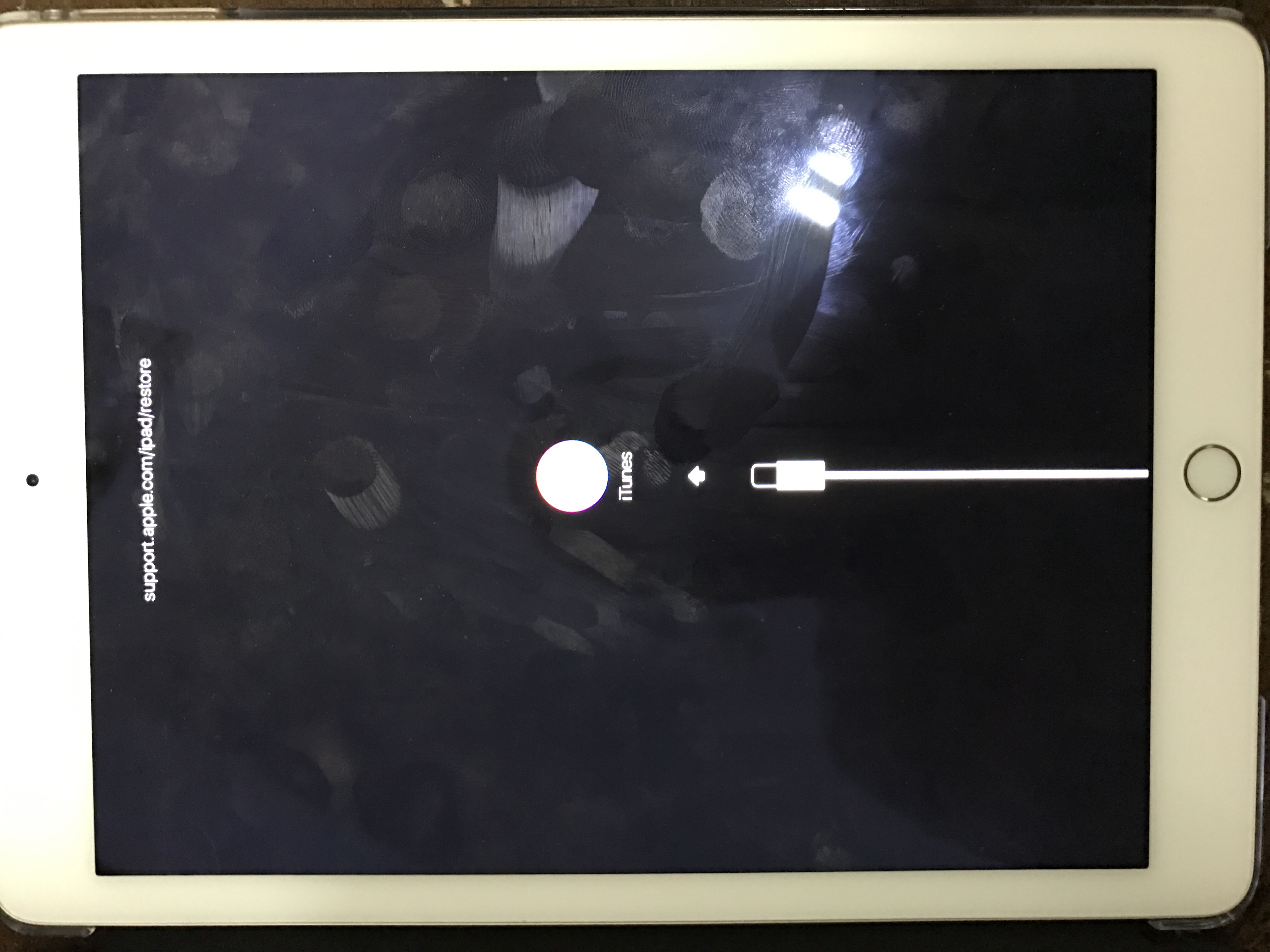 How do I hard reset an iPad Air 30 - Apple Community