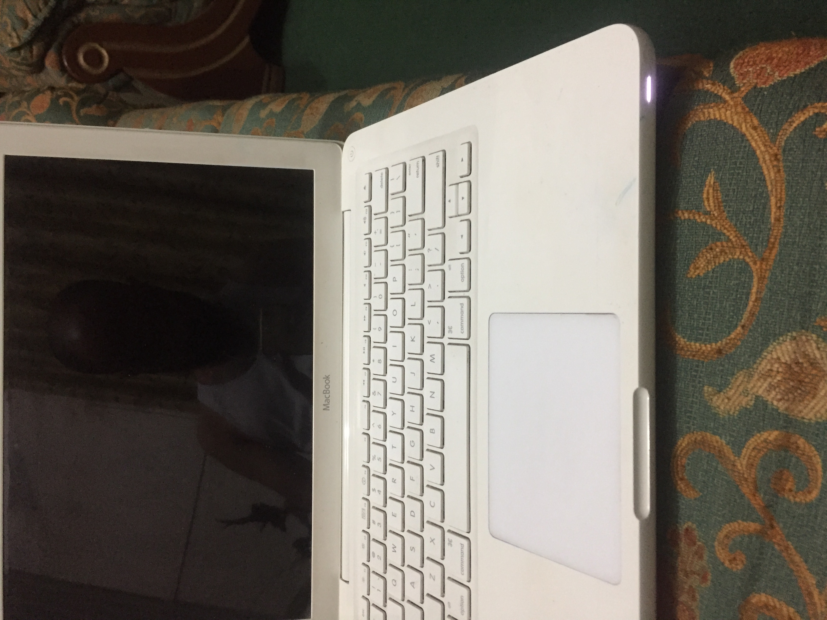 macbook black screen with no cursor Apple Community