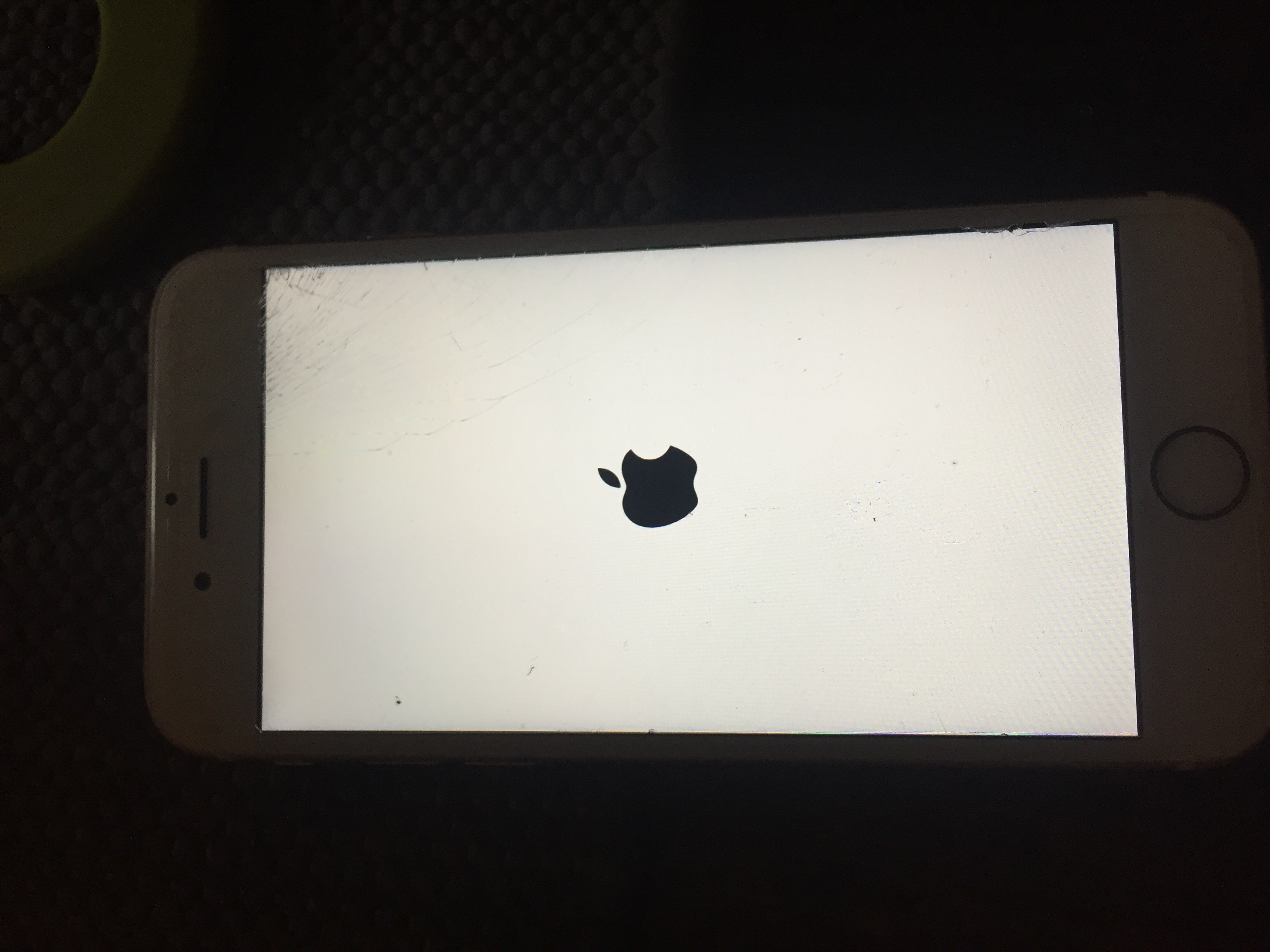 iphone 6 wont work. just showing apple lo… - Apple Community