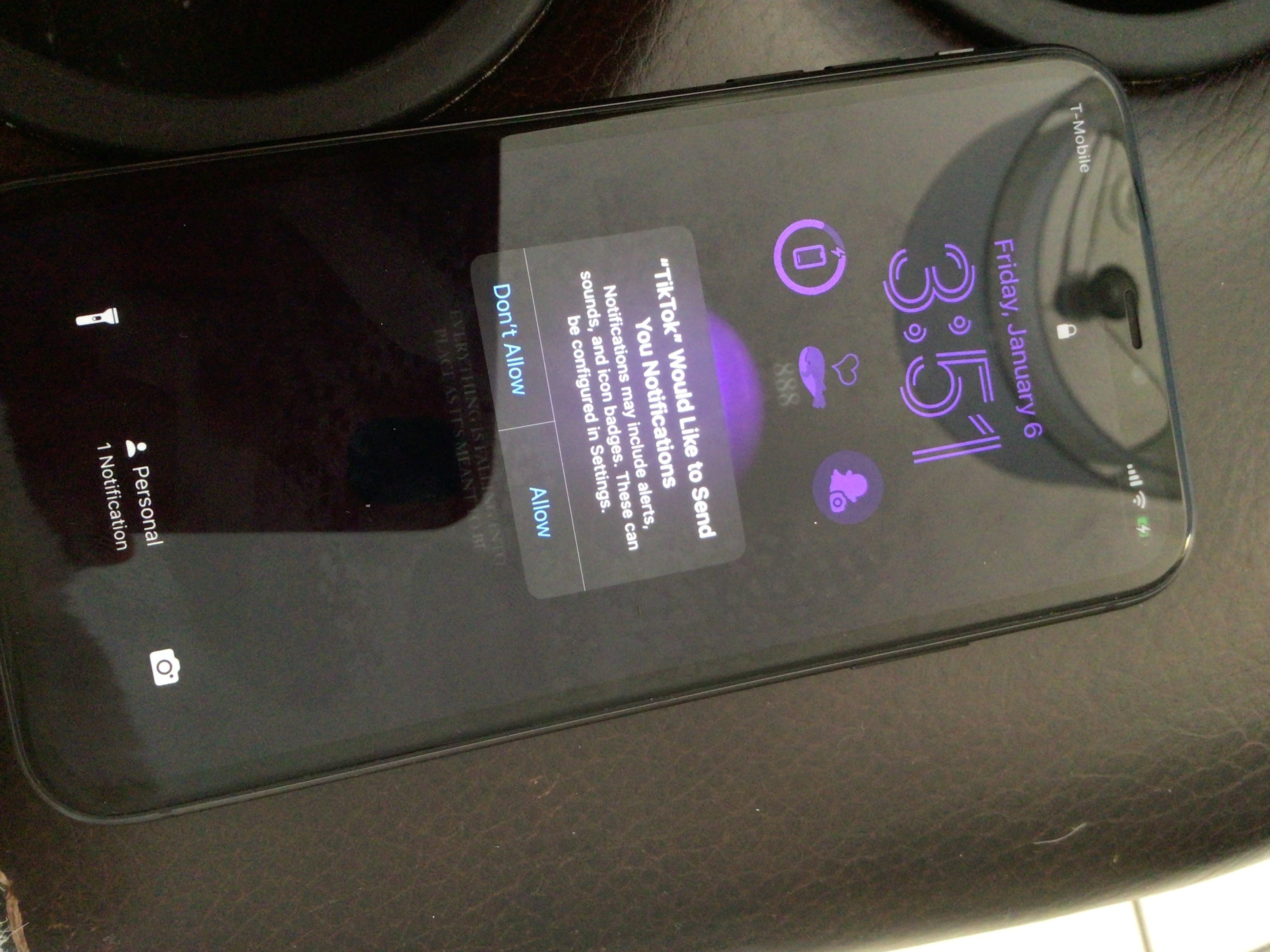 frozen lock screen Apple Community