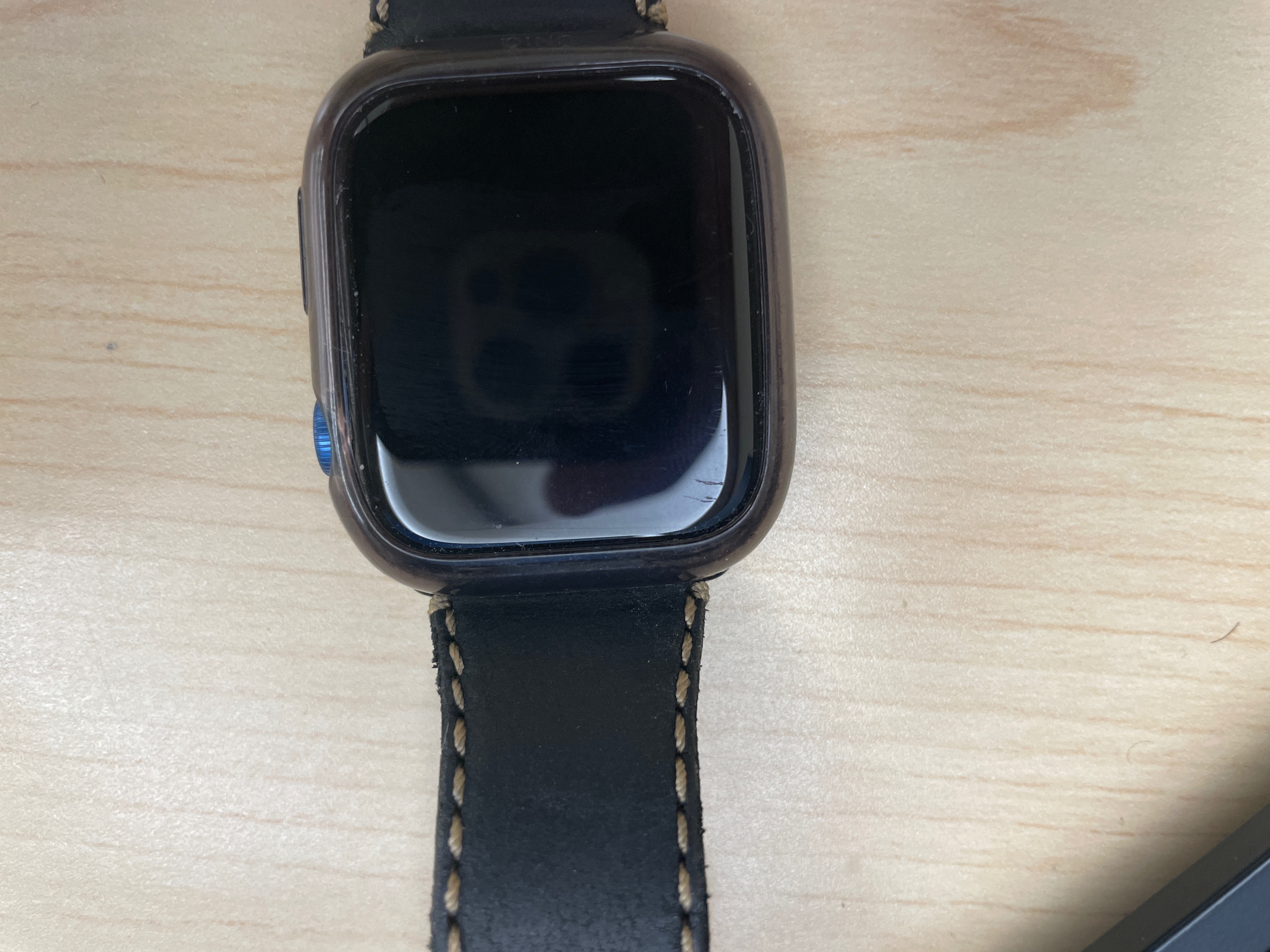 Fixed my scratched up screen with a 3$ UV screen protector : r/AppleWatch
