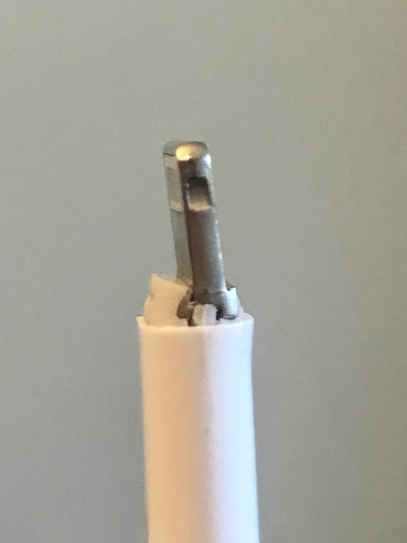 Broken Charger -- Lightning USB Tip - Apple Community