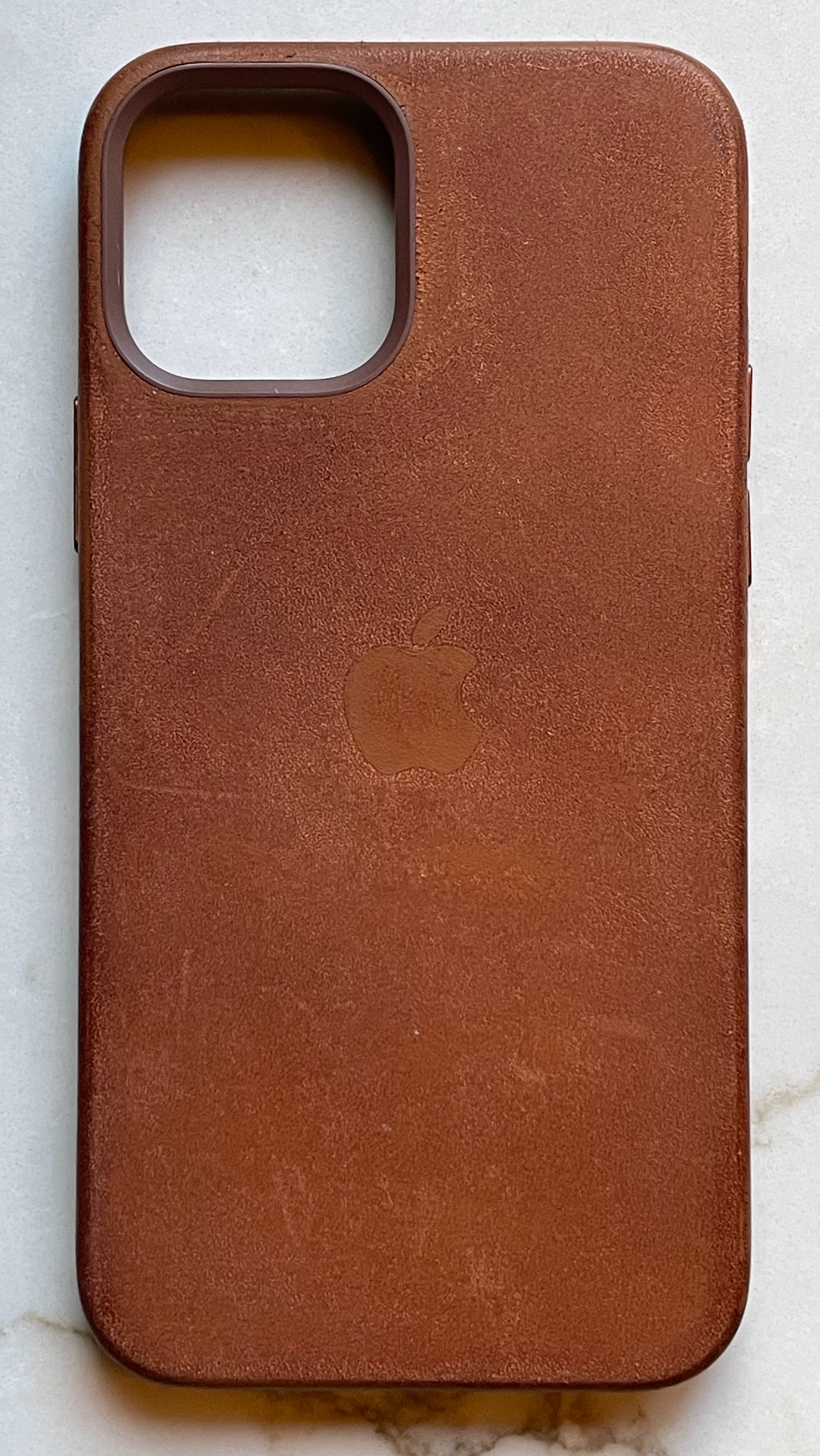 What's gone wrong with Apple's leather iPhone case?