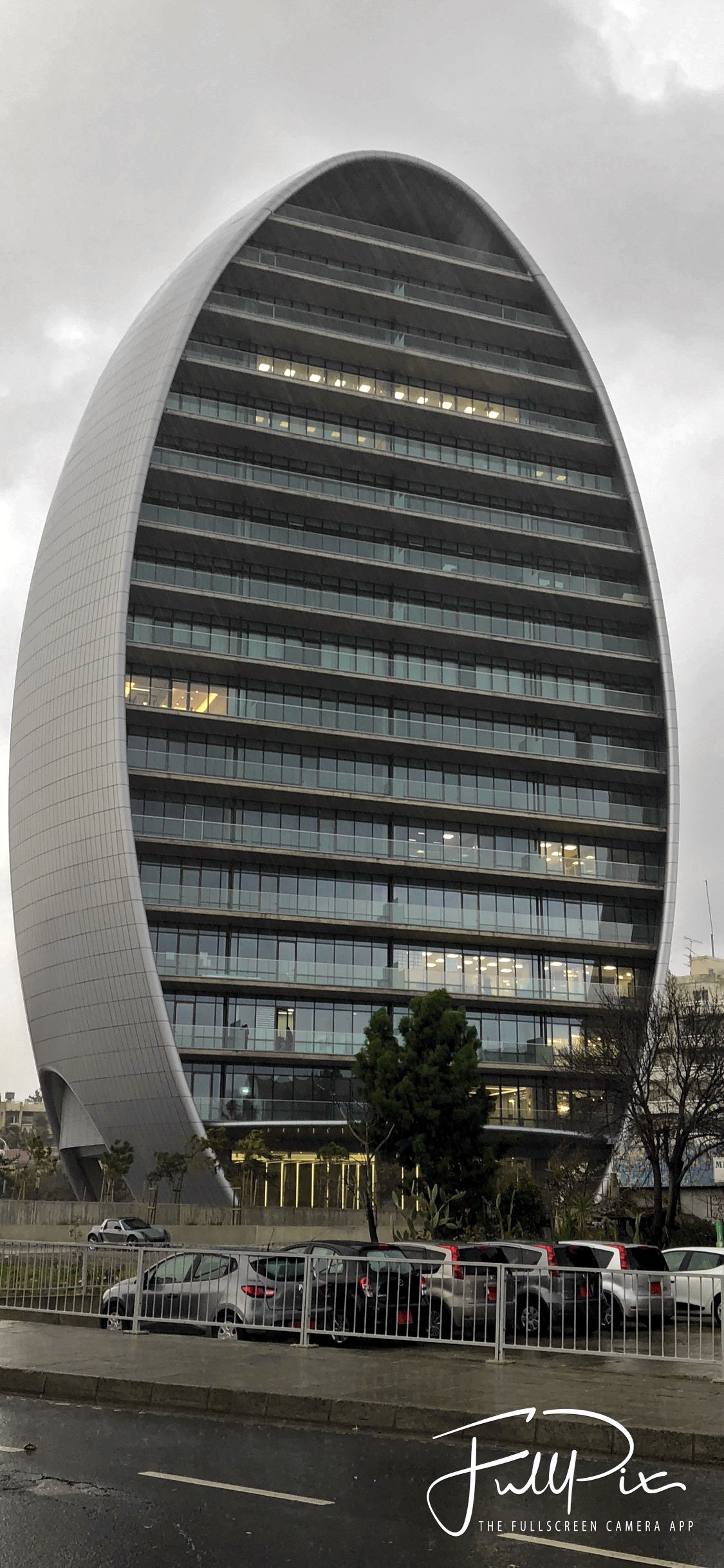 iPhone X camera not full screen Apple Community