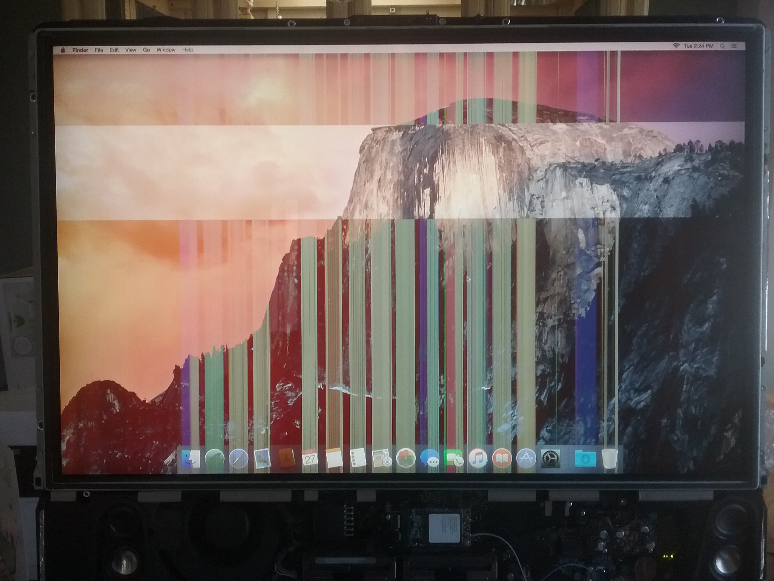 Can someone identify this 2009 24