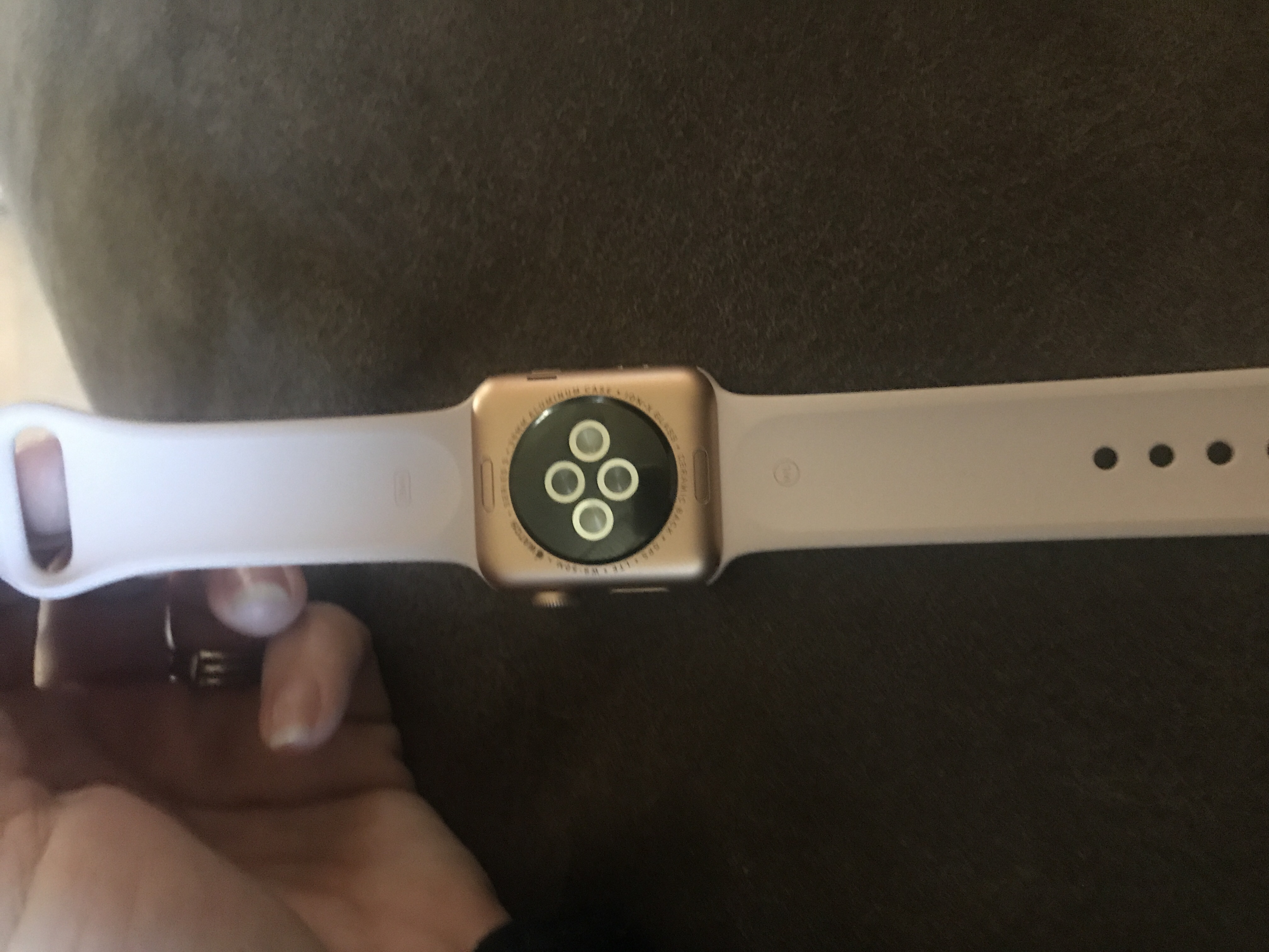 Apple Watch 3...Why is my wrist hurting? - Apple Community