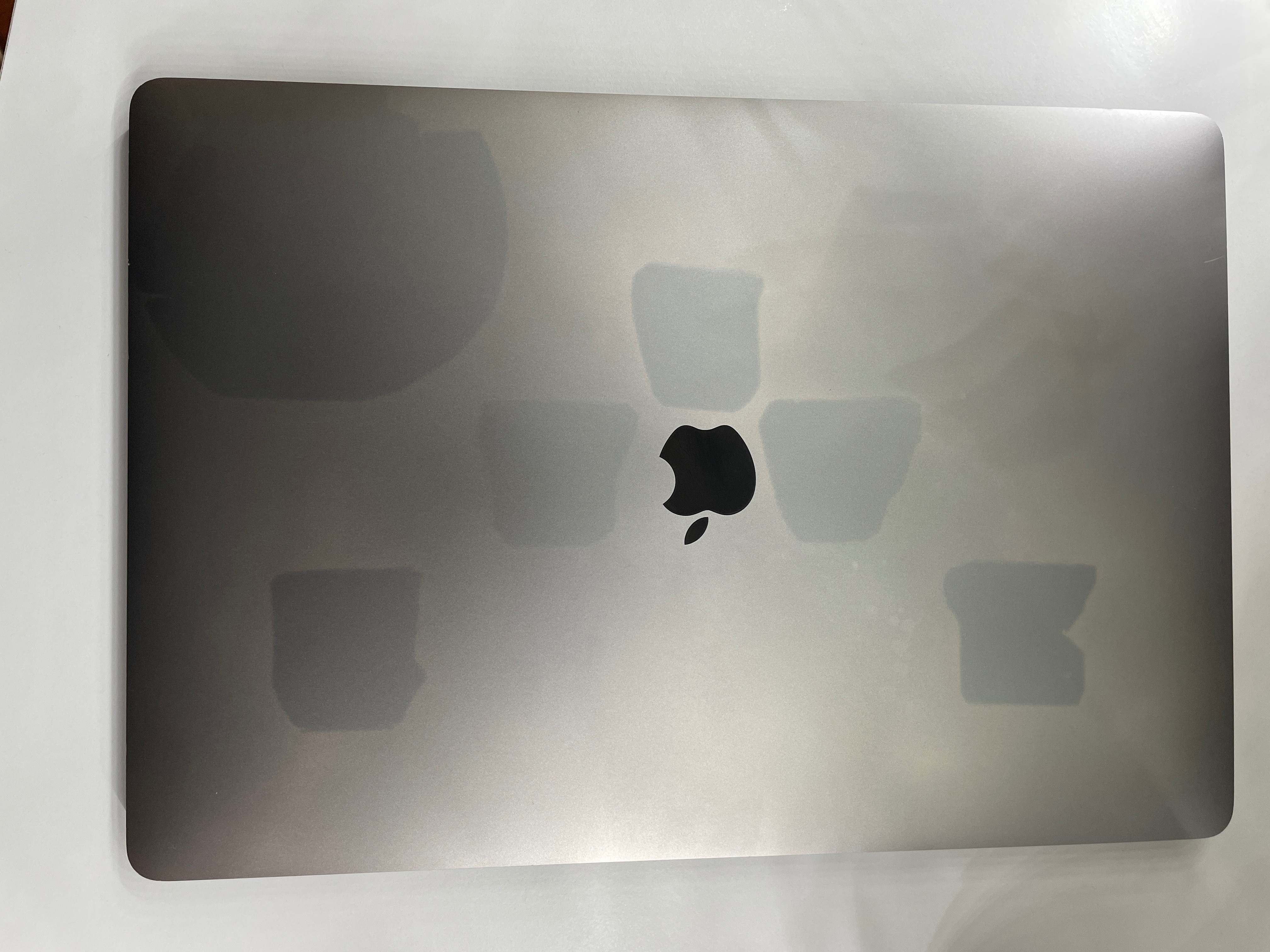 sticker shadow - Apple Community