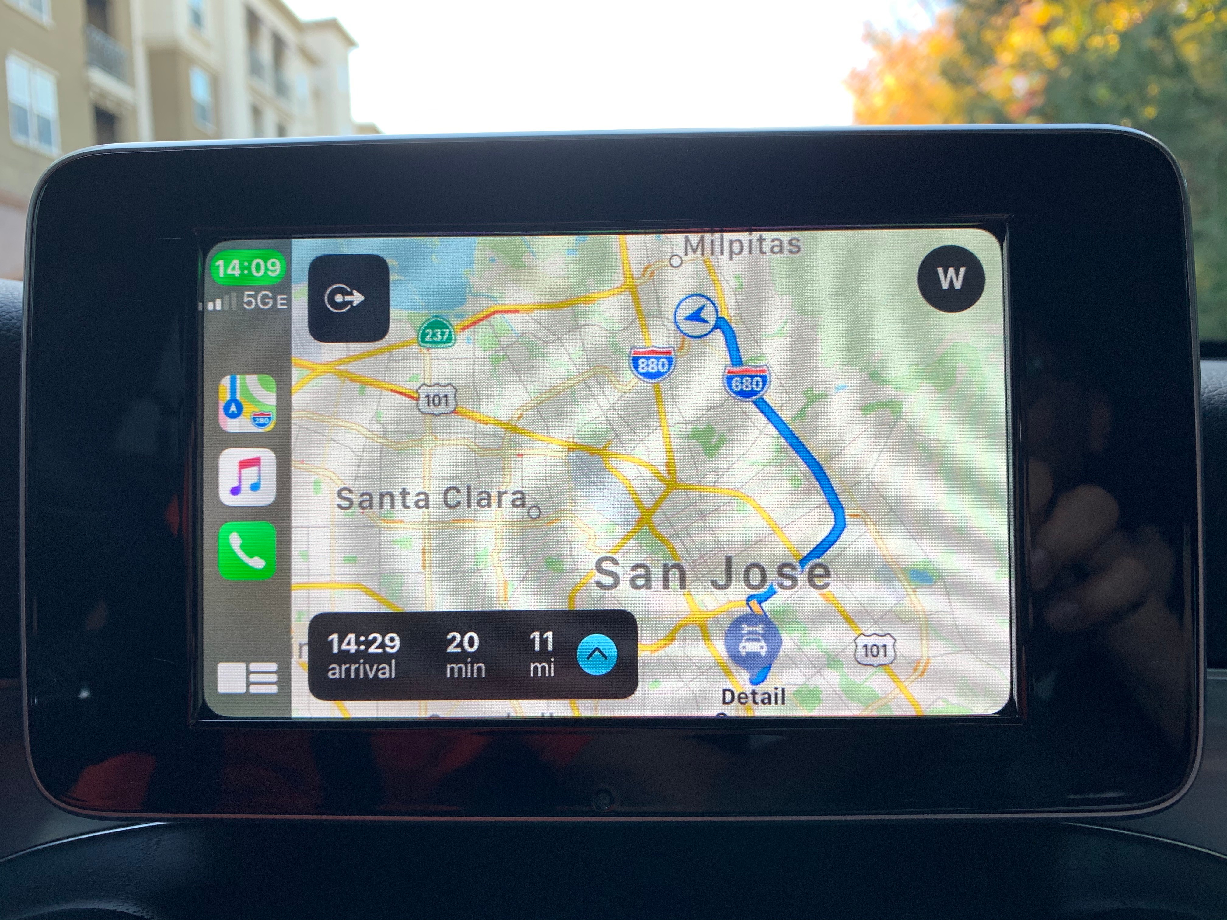 How To Connect to Apple CarPlay in Your Mercedes-Benz