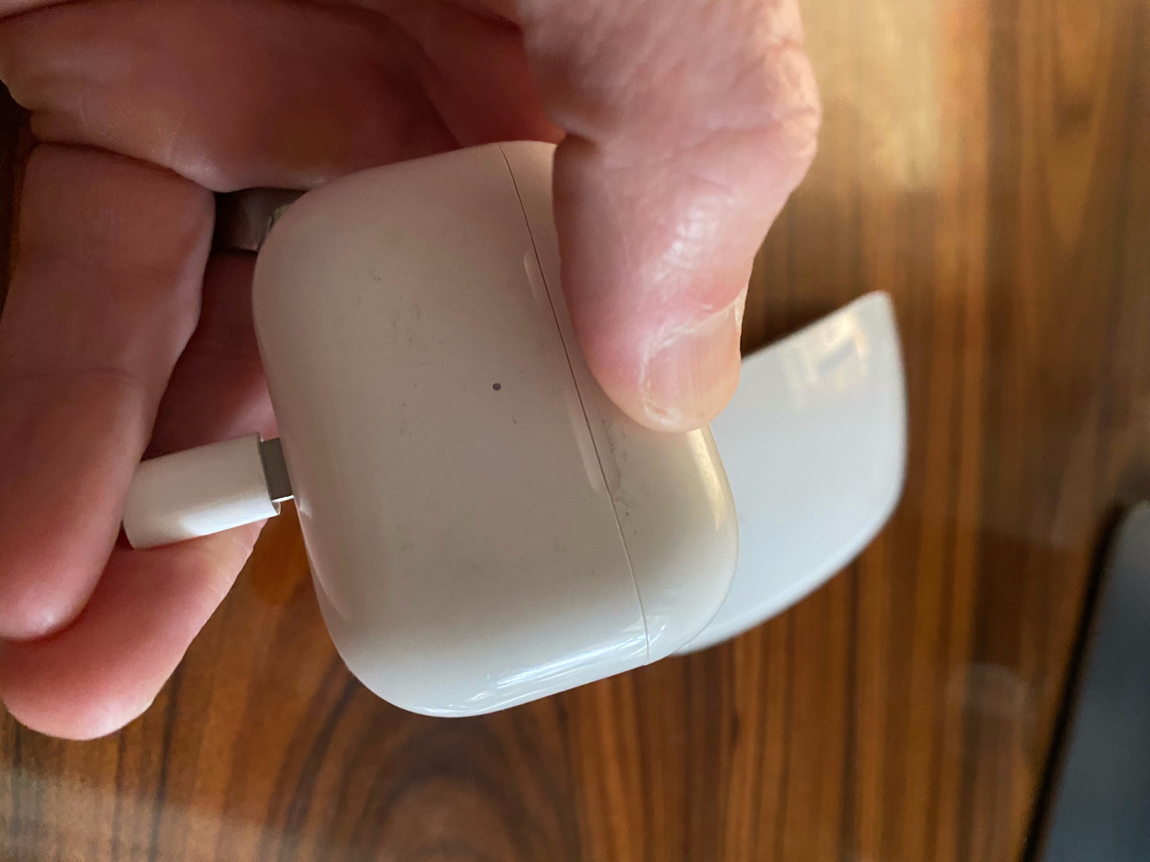 How to Clean Your Apple AirPods and AirPods Case