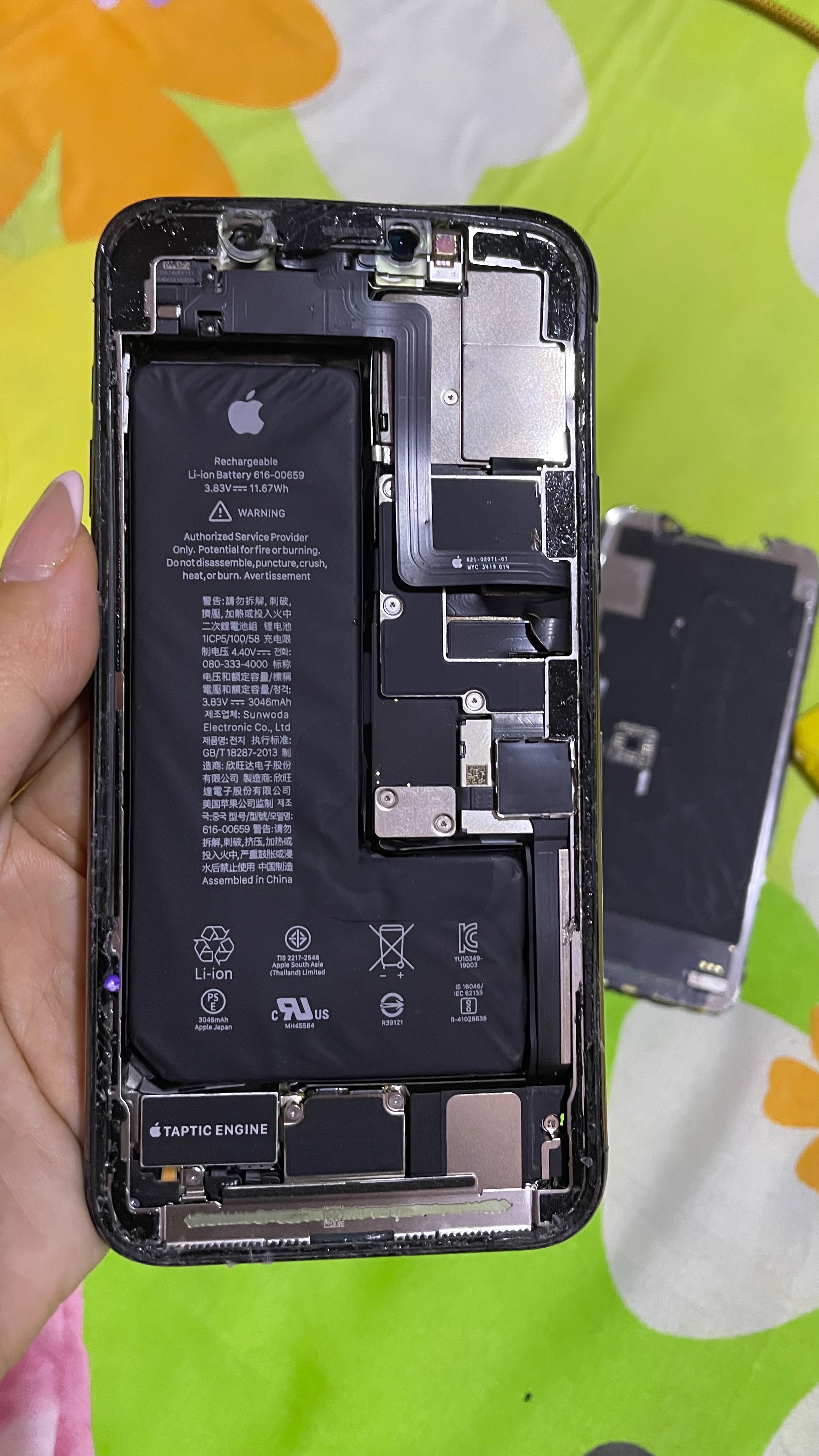 How much does it cost to repair an iPhone 11 Pro Max screen