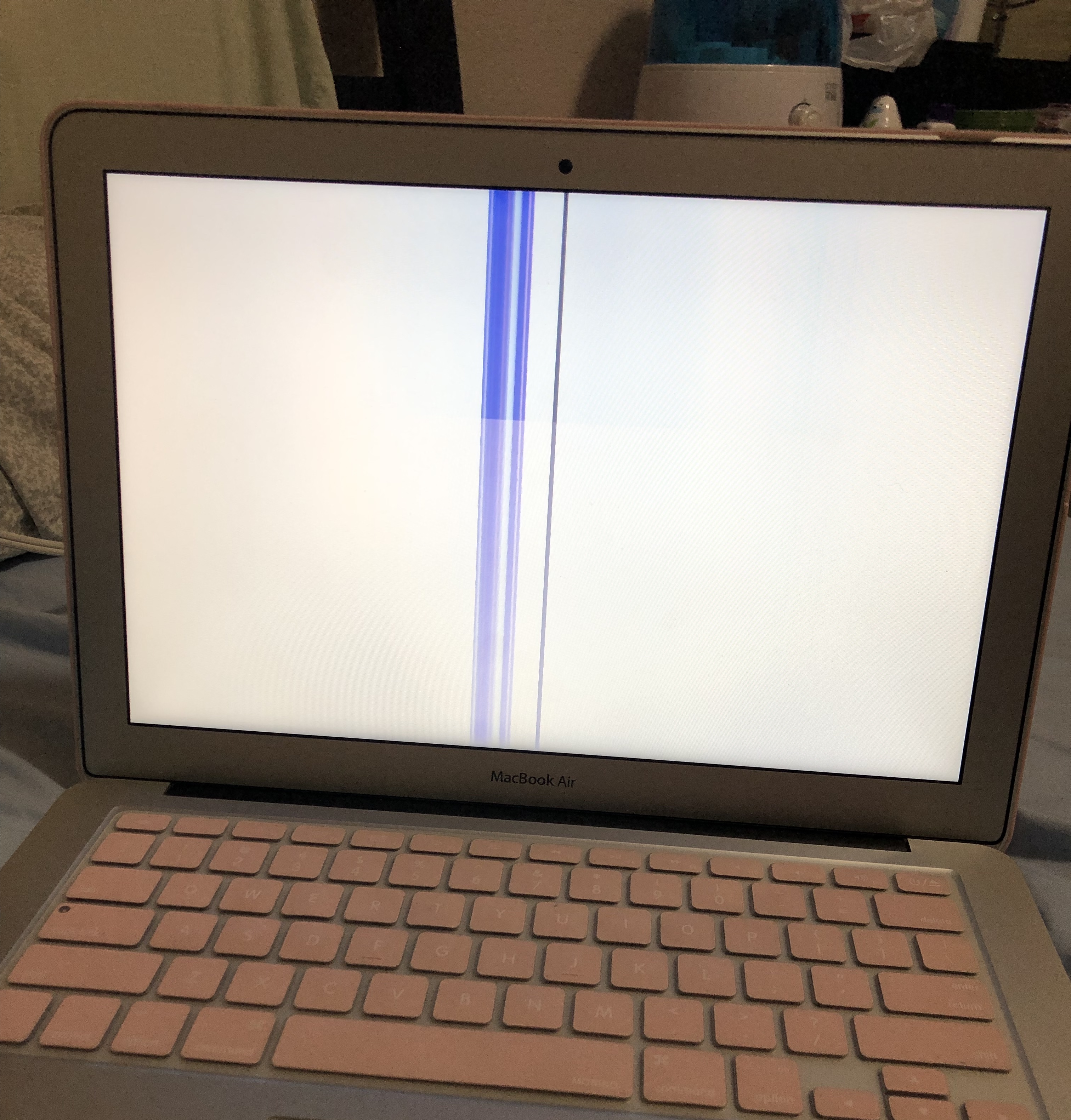 My Laptop Screen Has Weird Colors And Is Apple Community