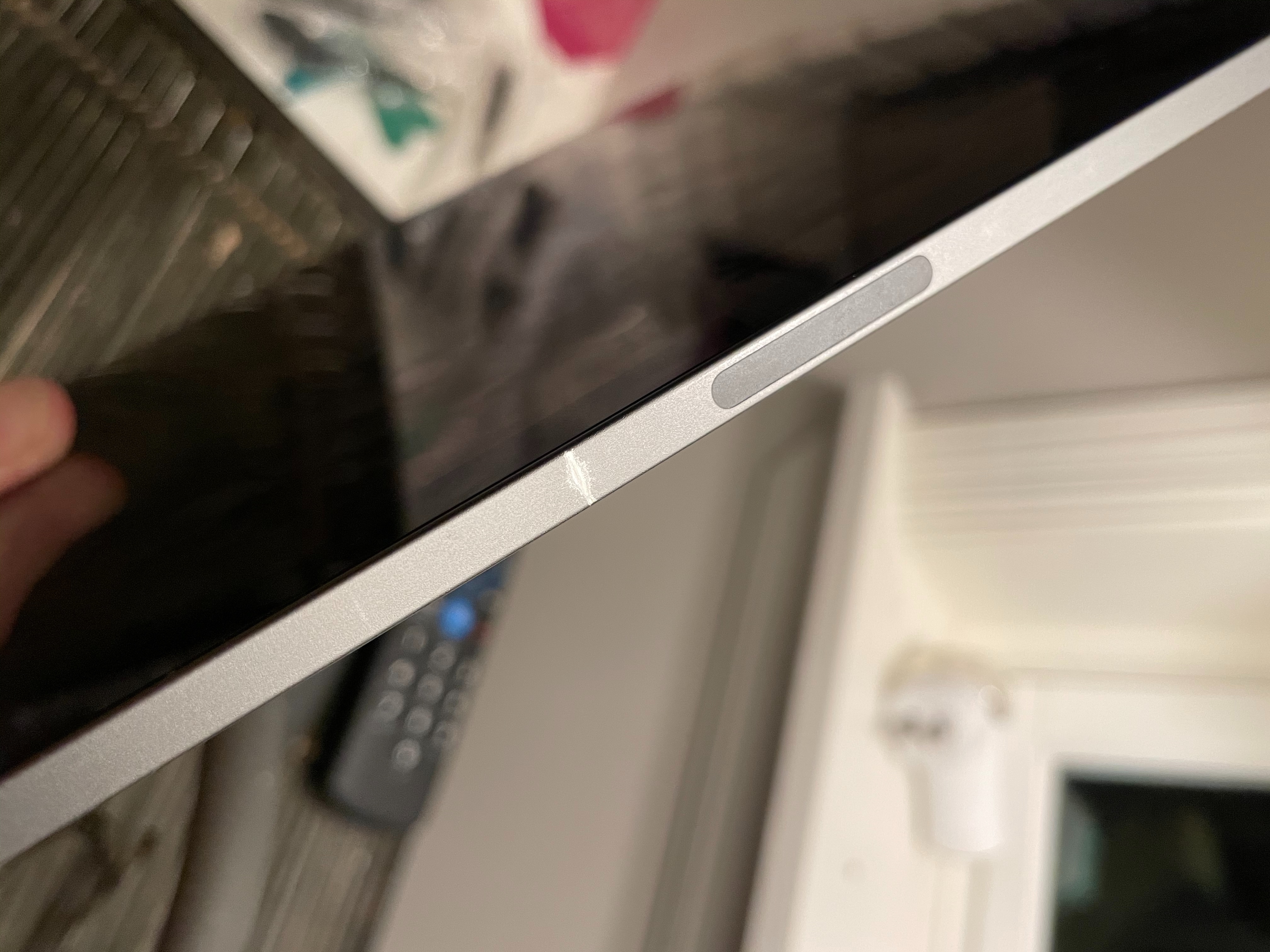 Does the iPad get scratched with Apple Pencil?