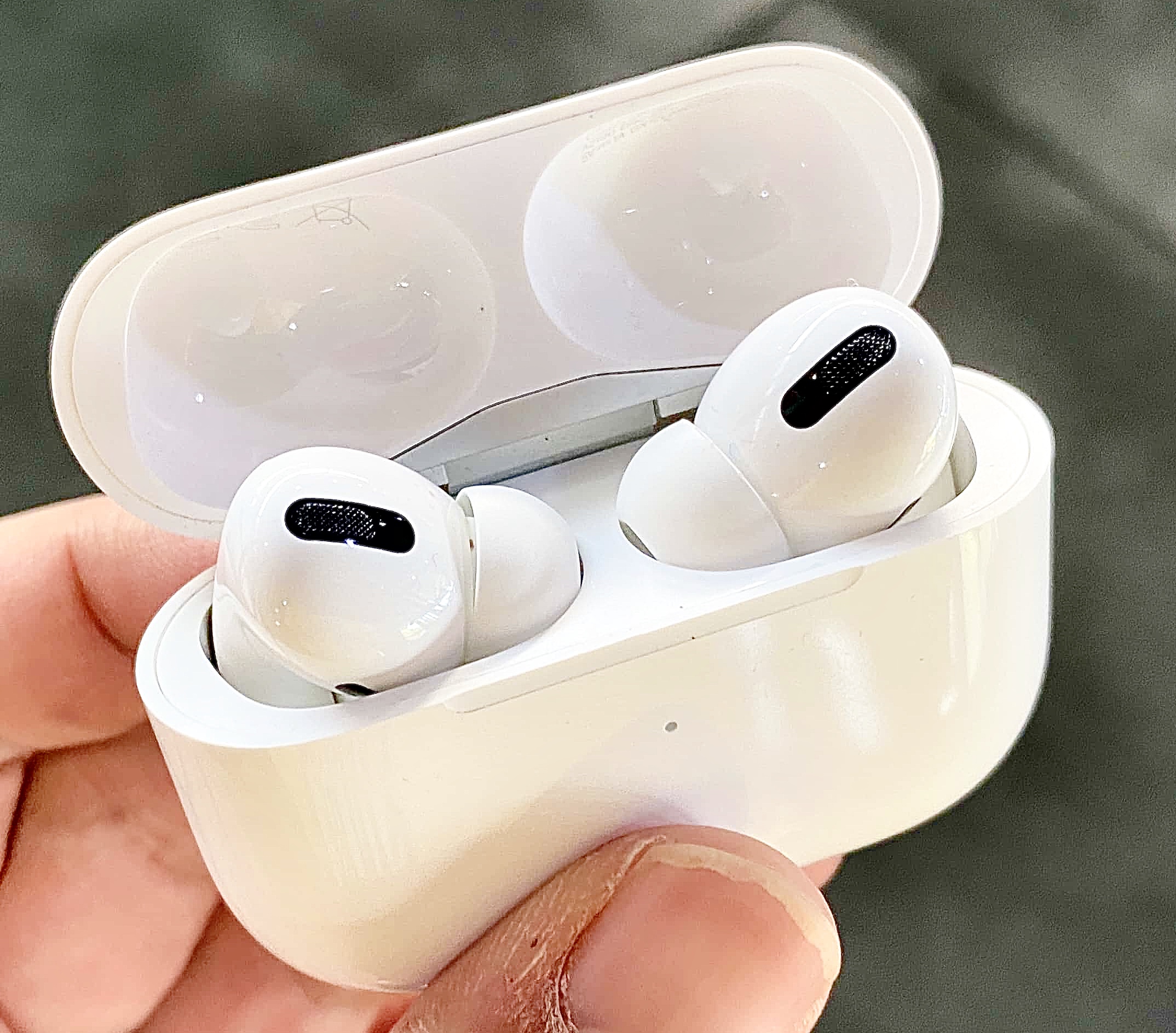 how-to-add-my-new-airpods-pro-to-my-apple-apple-community