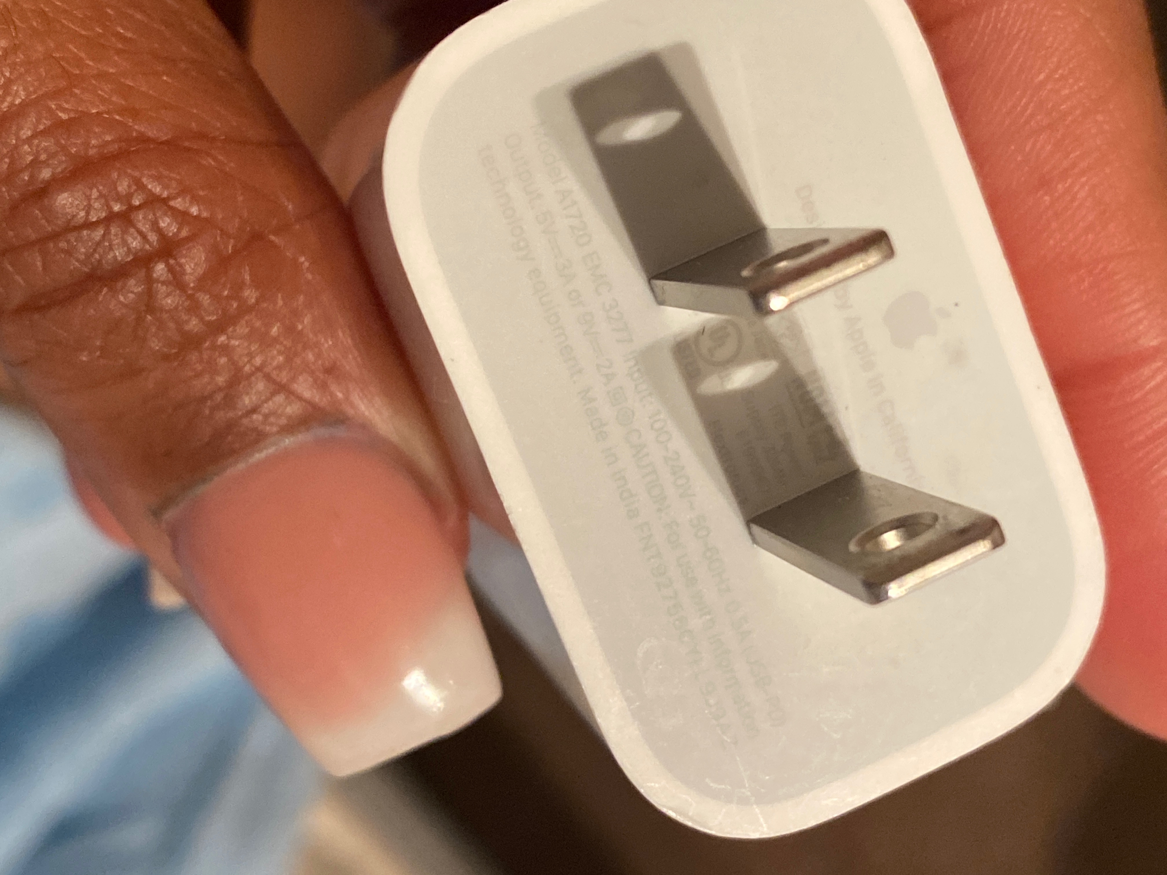 Apple charger - Apple Community